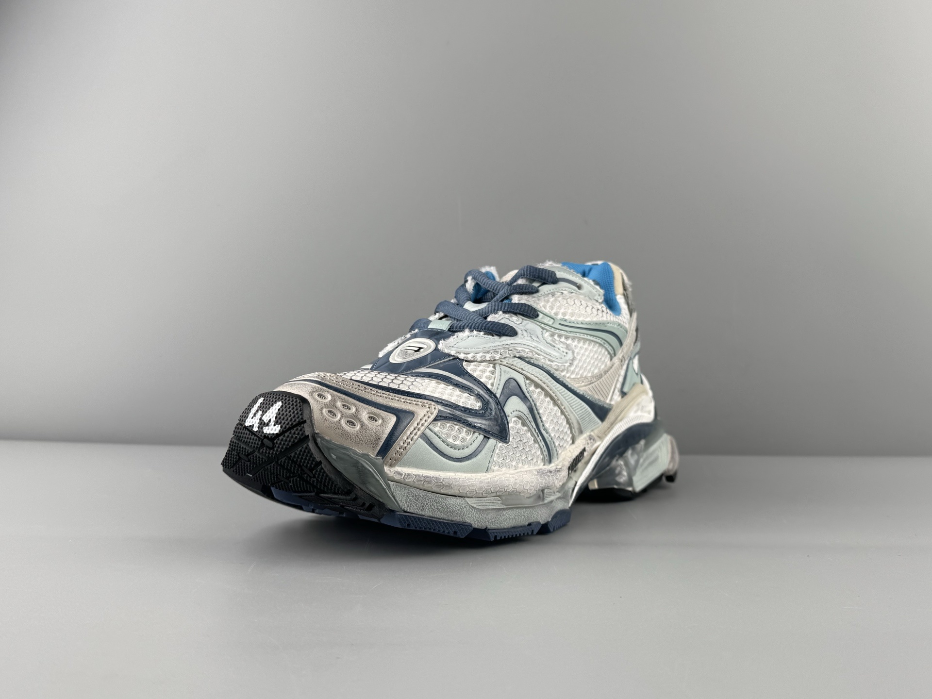 Balenciaga Runner 2.0 Lightweight mesh upper for enhanced breathability and comfort. - Image 2