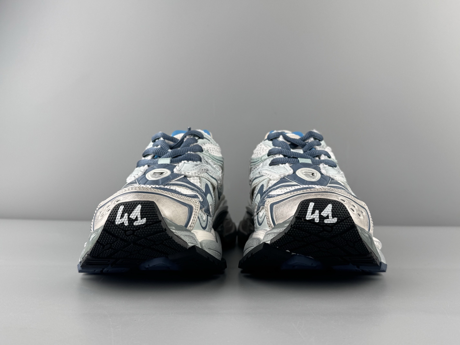 Balenciaga Runner 2.0 Lightweight mesh upper for enhanced breathability and comfort. - Image 5