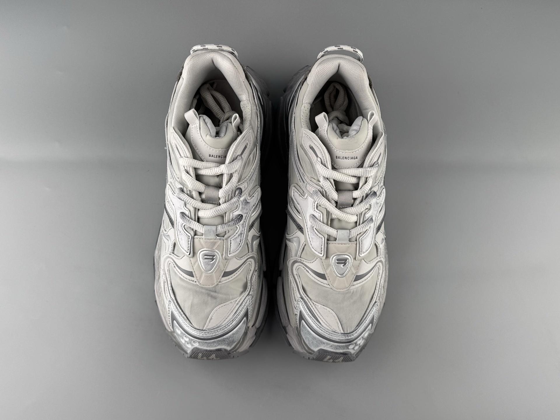 Balenciaga Runner 2.0 Lightweight mesh upper for improved breathability and comfort. - Image 3