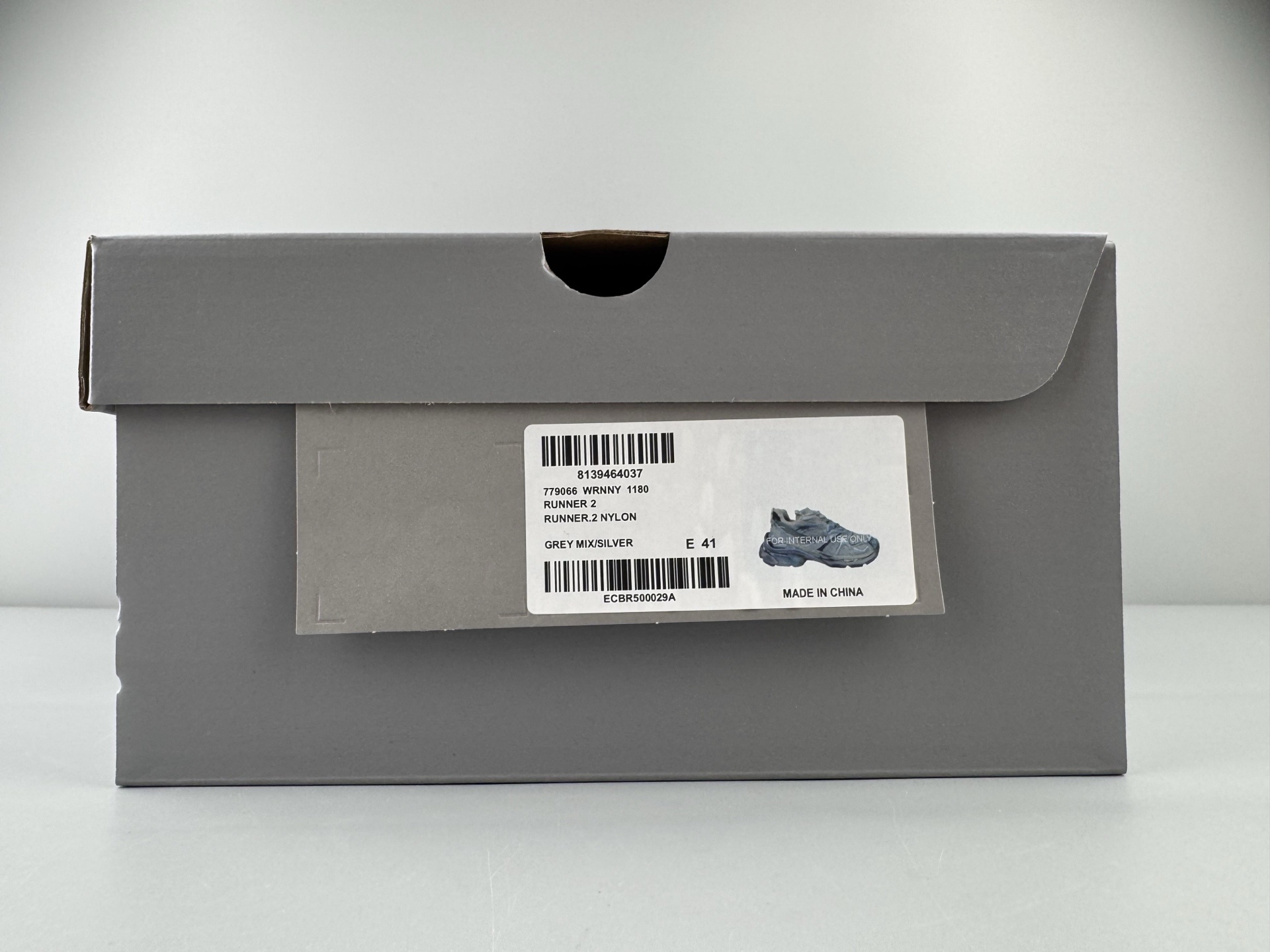 Balenciaga Runner 2.0 Lightweight mesh upper for improved breathability and comfort. - Image 4