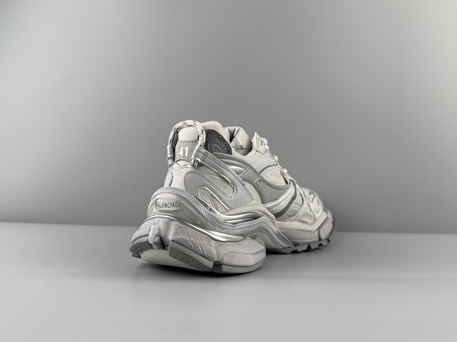Balenciaga Runner 2.0 Lightweight mesh upper for improved breathability and comfort. - Image 5