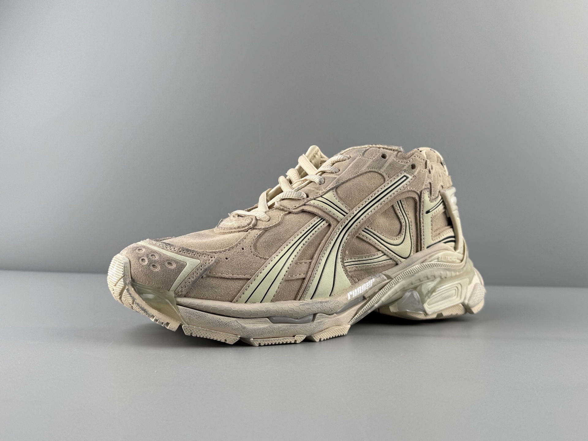 Balenciaga Runner — Classic “Dad Shoes” Lightweight mesh upper for enhanced breathability and comfort. - Image 4