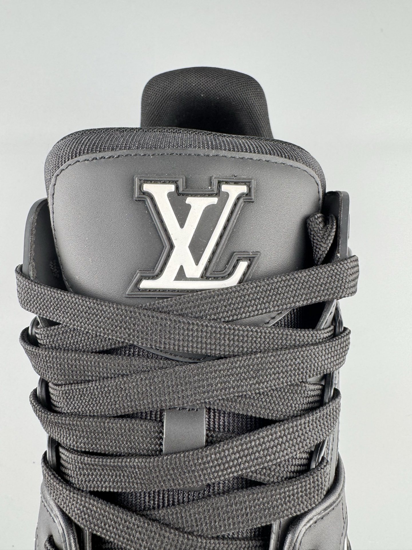 LV Trainer x Nigo Collaboration β All-Black Classic Colorway, 2025 Latest Version Features brand-new embossing and a new semi-insert midsole. Crafted with premium materials, exclusive custom TPU molding. - Image 3