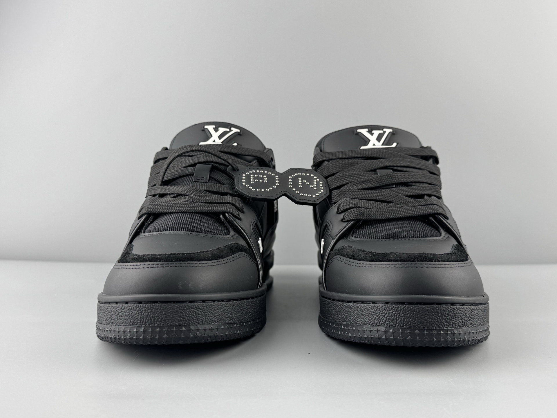 LV Trainer x Nigo Collaboration β All-Black Classic Colorway, 2025 Latest Version Features brand-new embossing and a new semi-insert midsole. Crafted with premium materials, exclusive custom TPU molding. - Image 16
