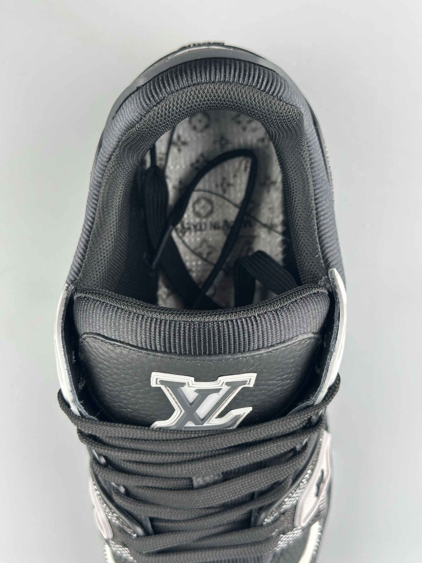 Trainer 2024 Classic Colorway β Black Checkered, Latest Version Brand-new embossing and semi-insert midsole. Crafted with top-quality materials and exclusive custom TPU molding. - Image 6
