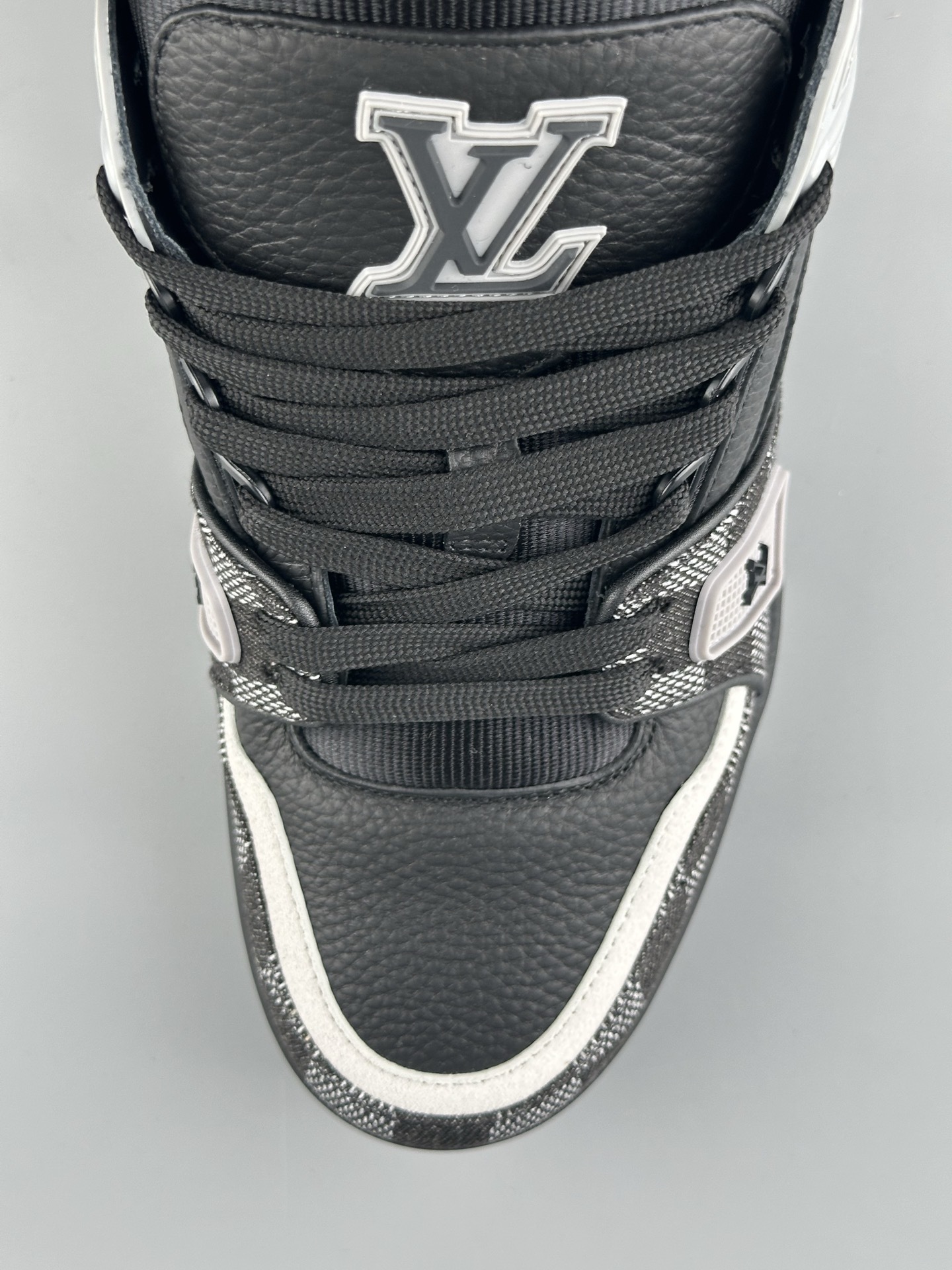 Trainer 2024 Classic Colorway β Black Checkered, Latest Version Brand-new embossing and semi-insert midsole. Crafted with top-quality materials and exclusive custom TPU molding. - Image 8