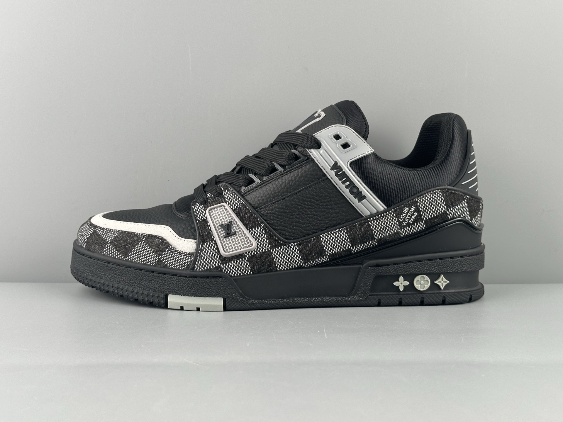 Trainer 2024 Classic Colorway β Black Checkered, Latest Version Brand-new embossing and semi-insert midsole. Crafted with top-quality materials and exclusive custom TPU molding. - Image 12