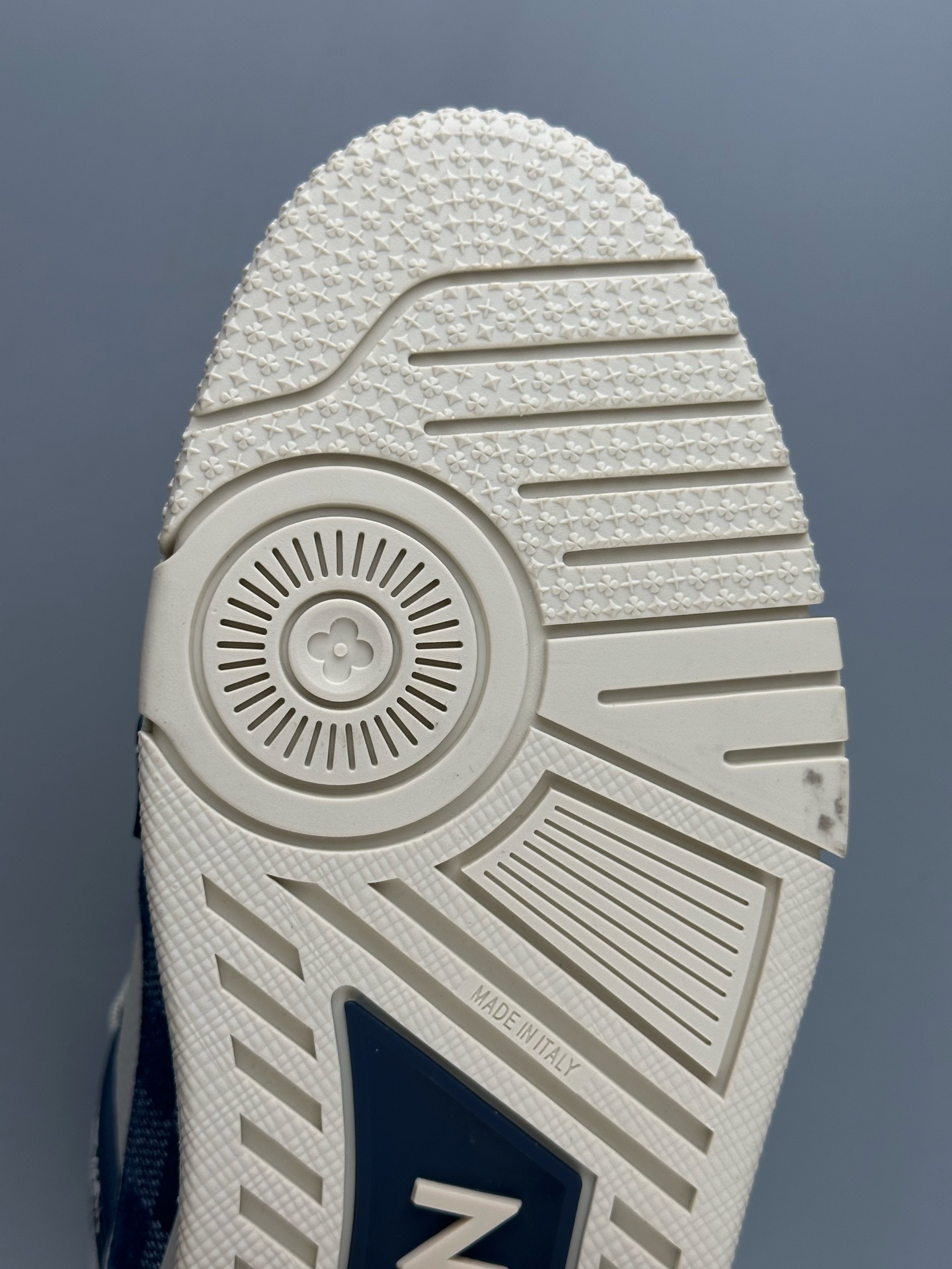 LV Trainer 2024 Classic Colorway β Blue Checkered, Latest Version Features brand-new embossing and a redesigned semi-insert midsole. Crafted with premium materials and exclusive custom TPU molding. - Image 8