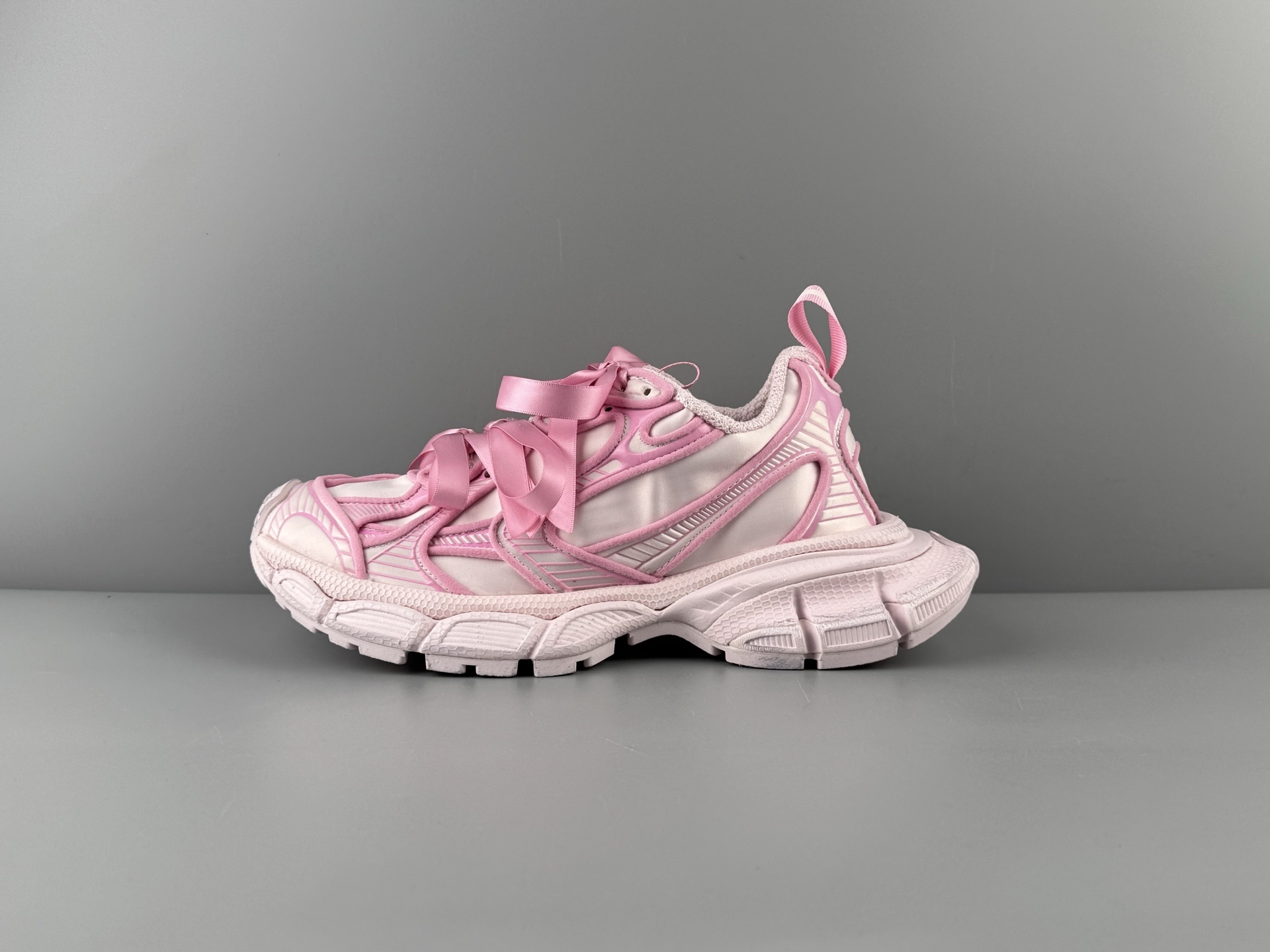 alenciaga 3XL Sneaker โ Paris Fashion House 3XL โDad Shoesโ with satin bow ๐, Pink Colorway