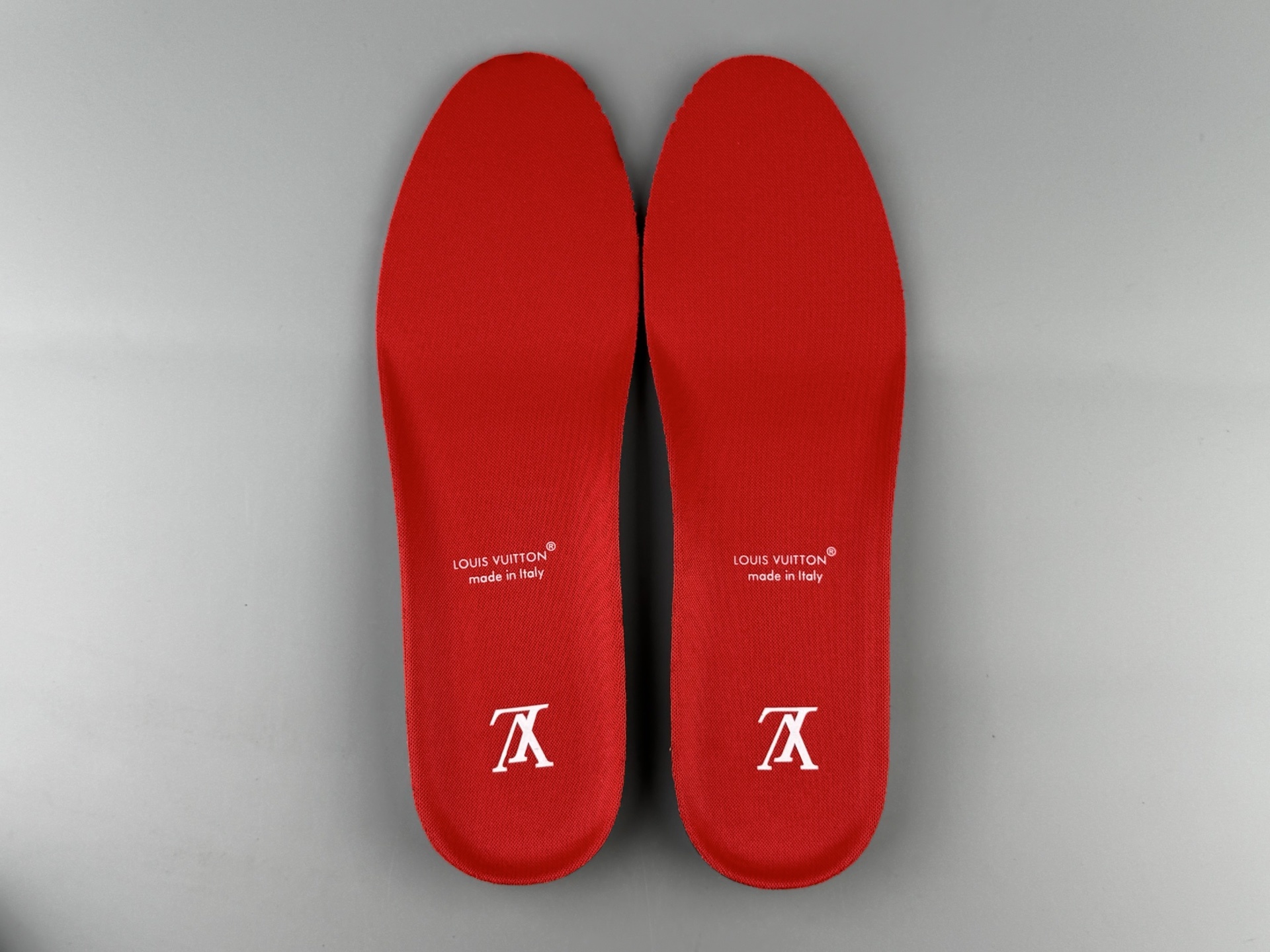 LV Trainer 25FW β White & Blue Colorway, 2025 Latest Version Brand-new embossing and semi-insert midsole. Crafted with premium materials and exclusive custom TPU molding. - Image 2