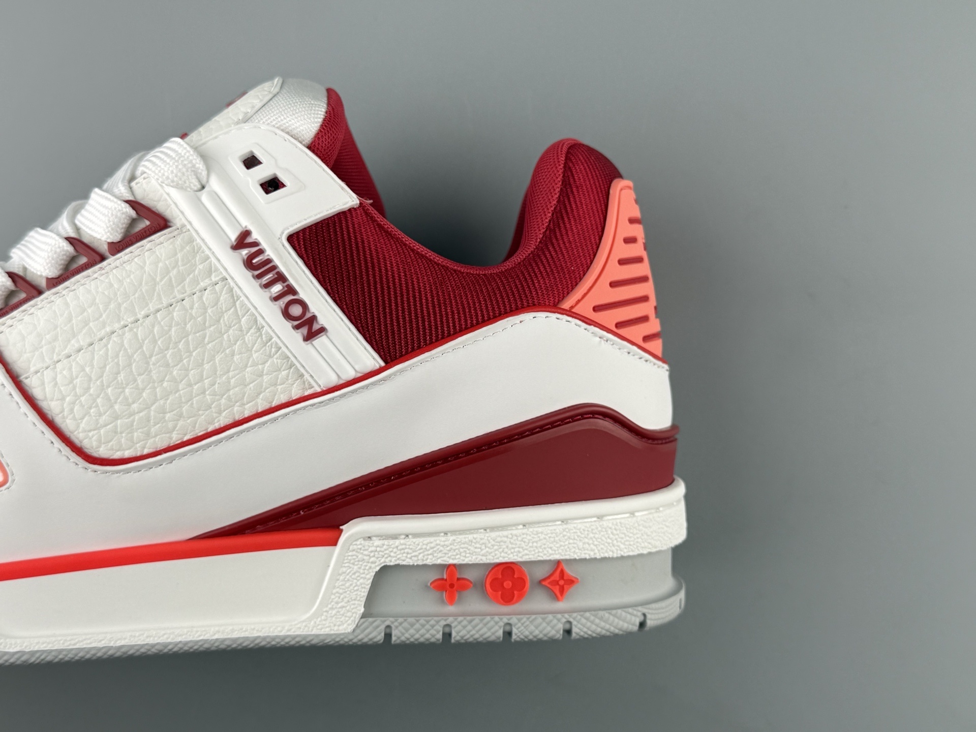 LV Trainer 25FW β White & Blue Colorway, 2025 Latest Version Brand-new embossing and semi-insert midsole. Crafted with premium materials and exclusive custom TPU molding. - Image 6