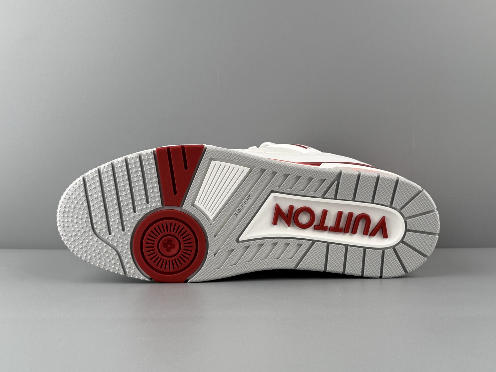 LV Trainer 25FW β White & Blue Colorway, 2025 Latest Version Brand-new embossing and semi-insert midsole. Crafted with premium materials and exclusive custom TPU molding. - Image 16