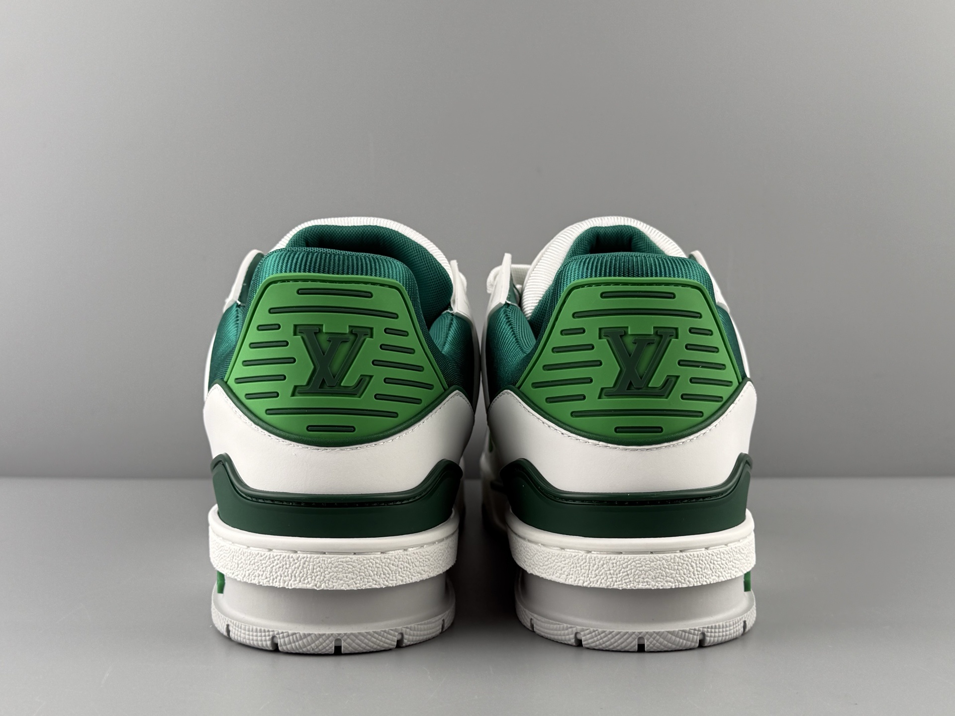 LV Trainer 25FW β White & Green Colorway, 2025 Latest Version Brand-new embossing and semi-insert midsole. Crafted with top-quality materials and exclusive custom TPU molding. - Image 6