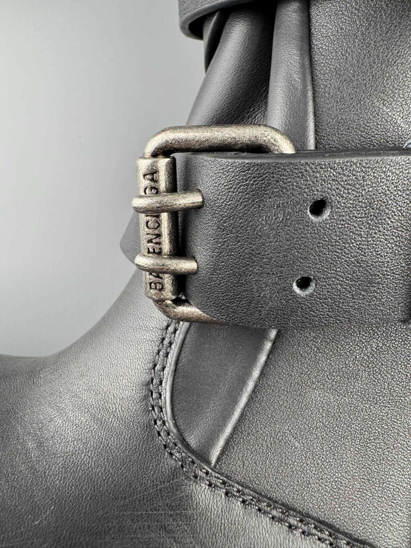 Balenciaga Venom High Boots Material: premium calfskin leather Style: Round toe, buckle design, high-top boots (unisex) Color: Black Details: custom independent sole mold, original hardware buckle accessories, top-quality imported leather - Image 12