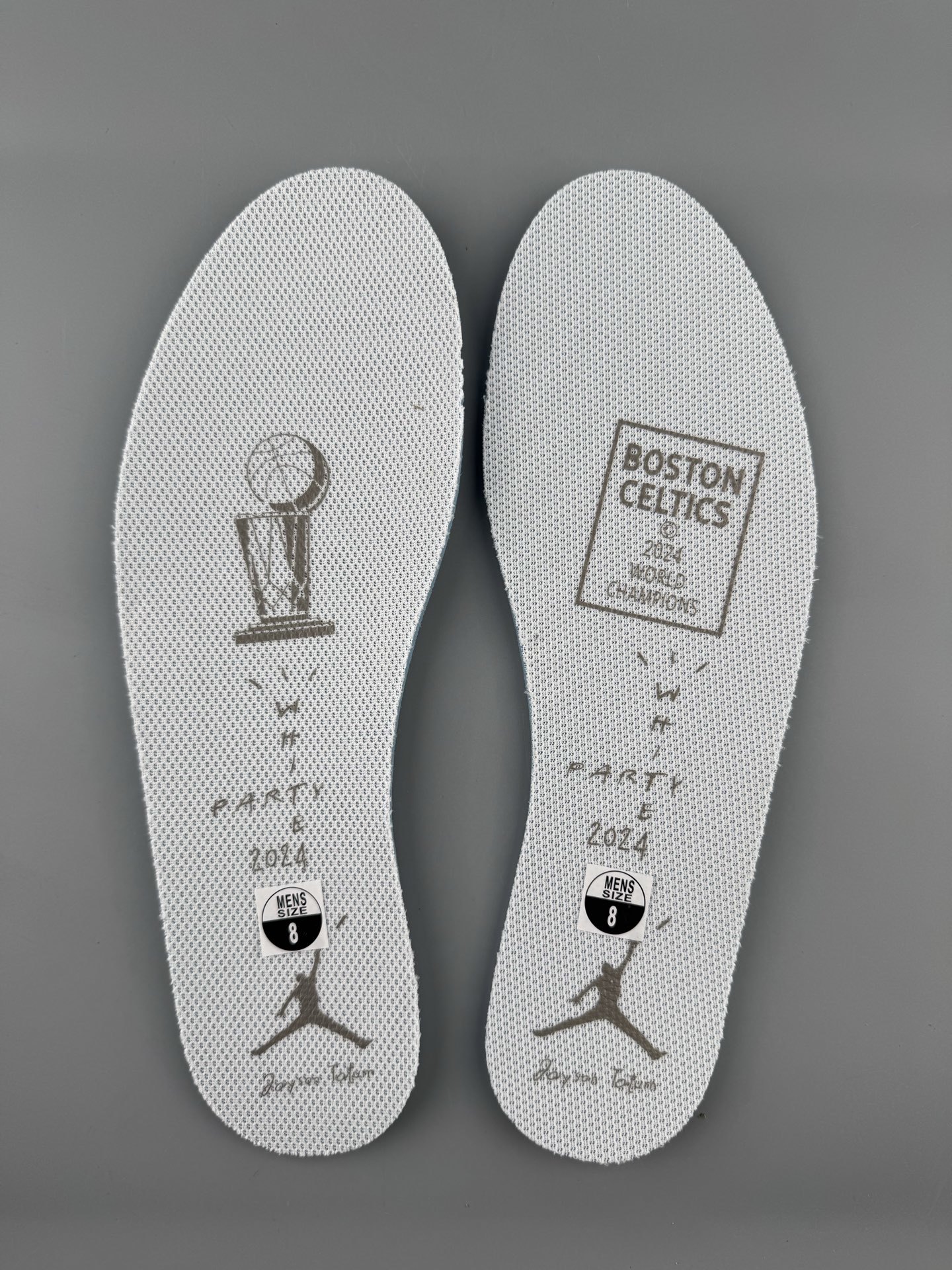 Travis Scott x Air Jordan 1 Low OG “Reverse Swoosh” Friends & Family All-White Edition - Image 2