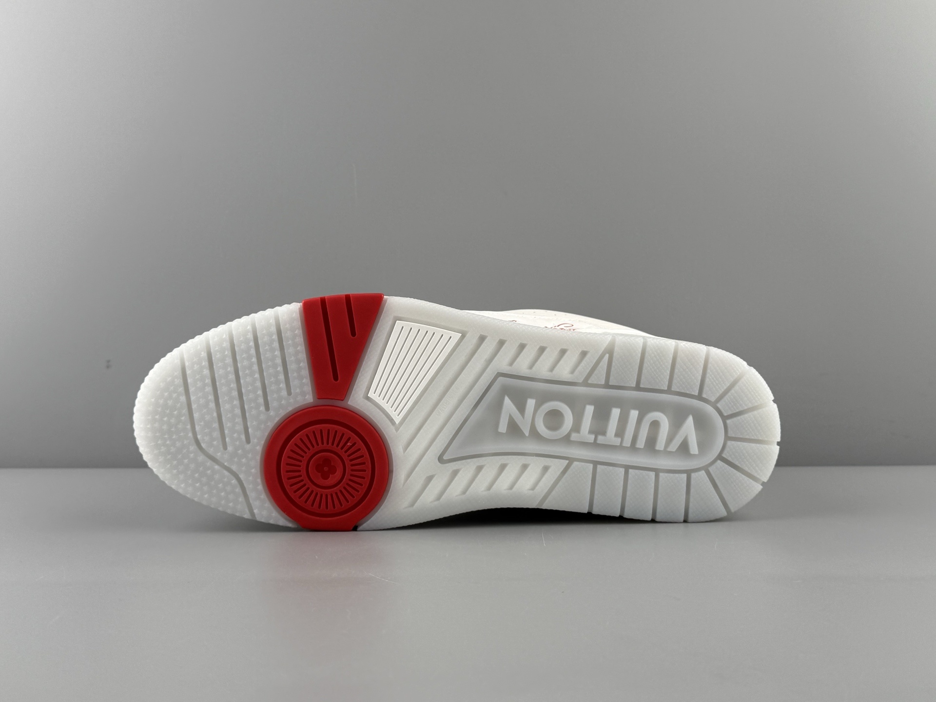 LV Trainer Yellow Cruise Limited Edition β 2025 latest version. Features brand-new embossing, new semi-insert midsole, made with top-grade materials, independent custom TPU mold with drip detailing. - Image 14