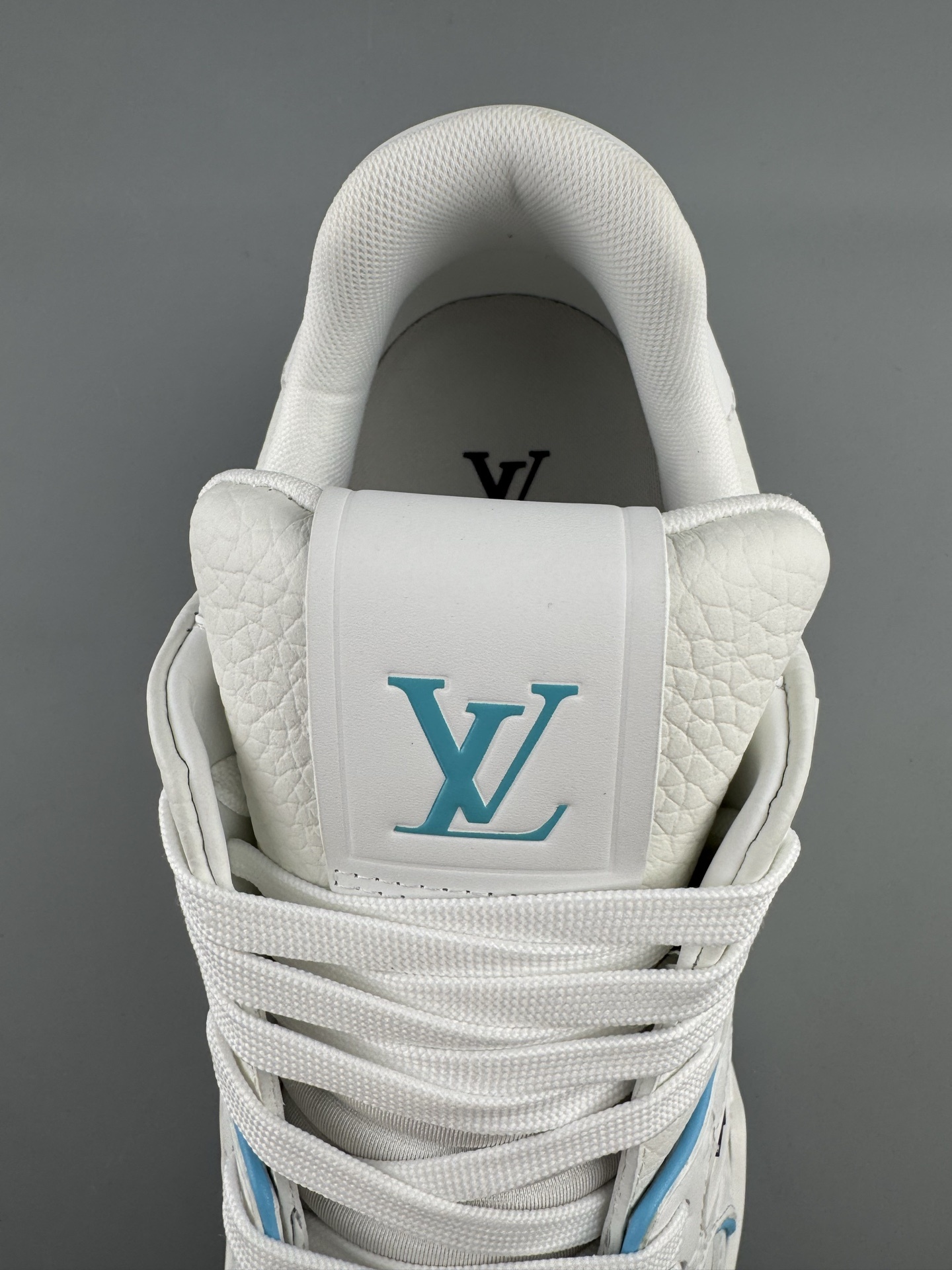 LV Trainer Blue Cruise Limited Edition β 2025 latest version. Features brand-new embossing, upgraded semi-insert midsole, made with premium materials. Independent custom TPU mold with drip finish. - Image 2