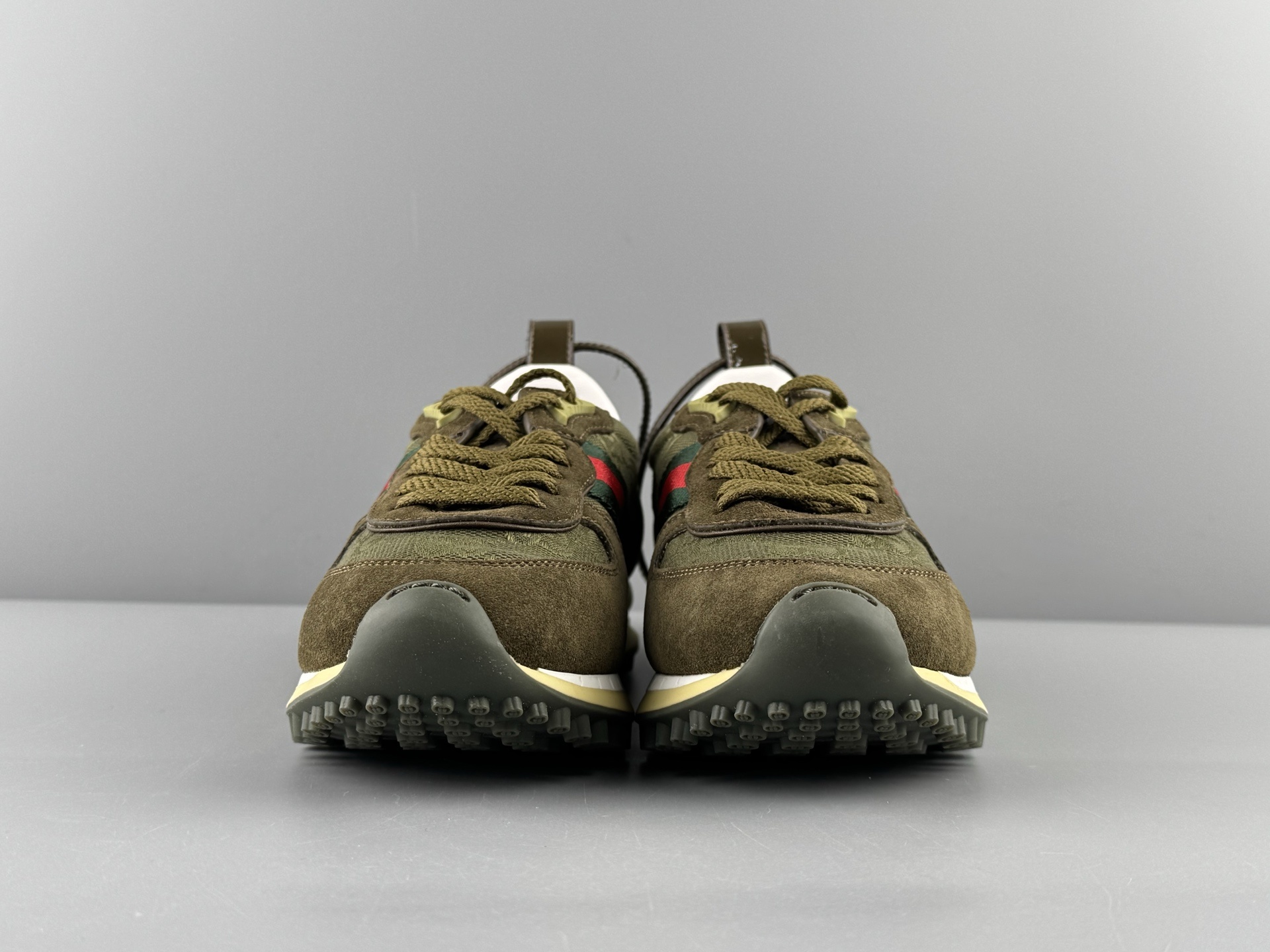 GUCCI Re-Motion Round-Toe Lace-Up Low-Top Casual Sneakers Unisex lifestyle design, stylish and comfortable for everyday wear. - Image 8