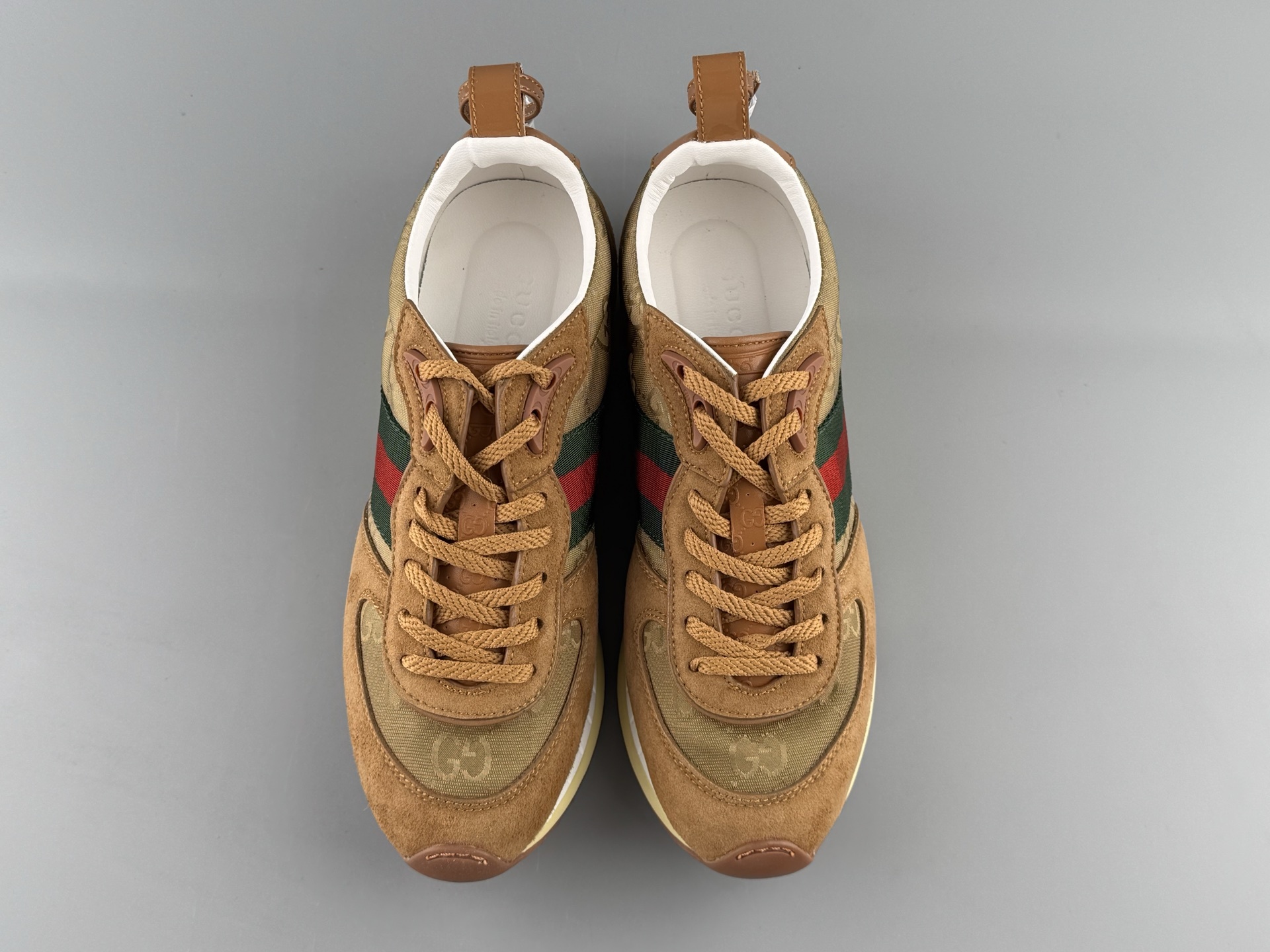 GUCCI Re-Motion Round-Toe Lace-Up Low-Top Casual Sneakers Unisex design, suitable for daily wear. - Image 2