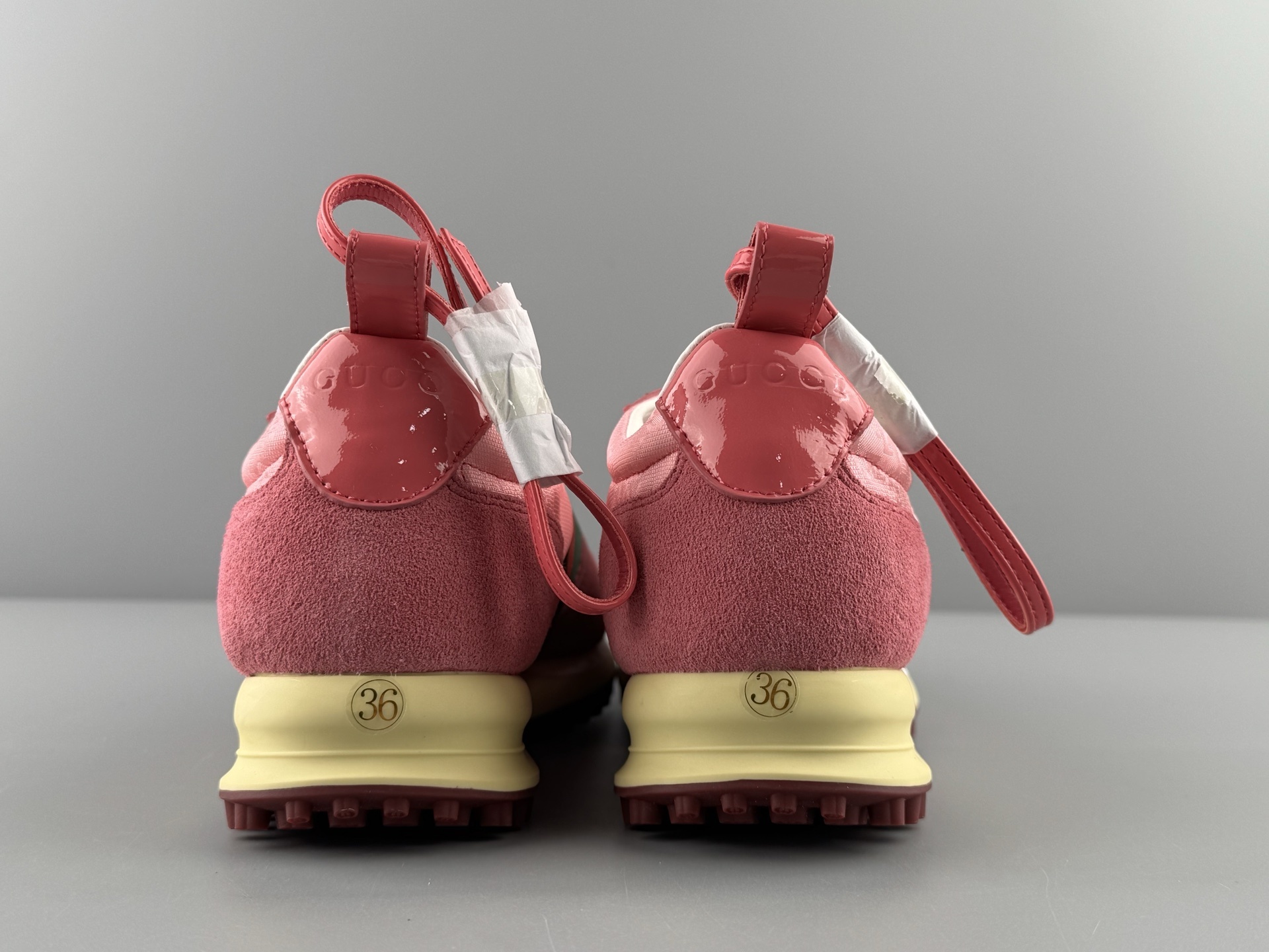 GUCCI Re-Motion Round-Toe Lace-Up Low-Top Casual Sneakers Unisex design, suitable for daily wear. - Image 3