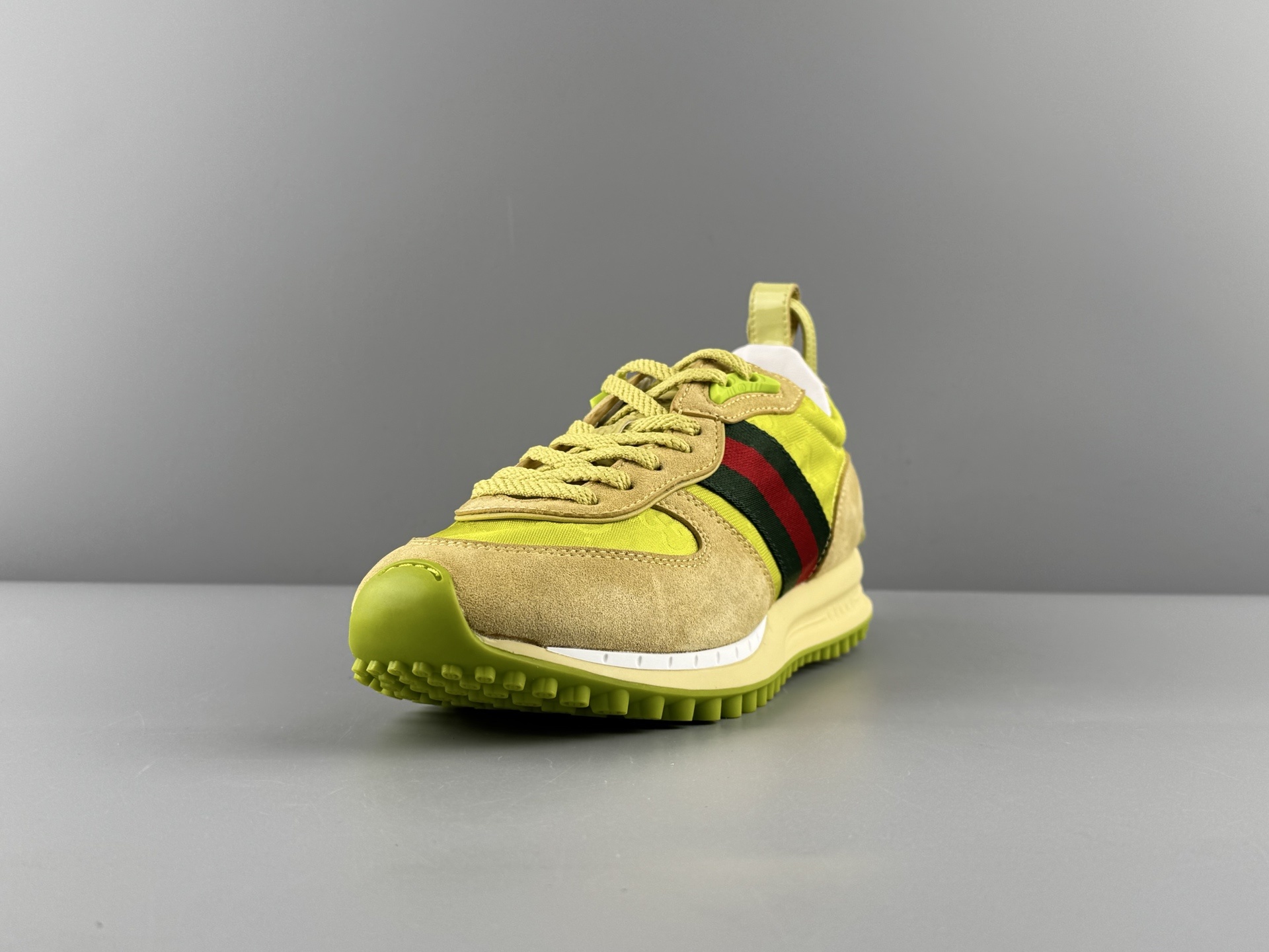 GUCCI Re-Motion Round-Toe Lace-Up Low-Top Casual Sneakers Women’s edition, designed for daily casual wear. - Image 2