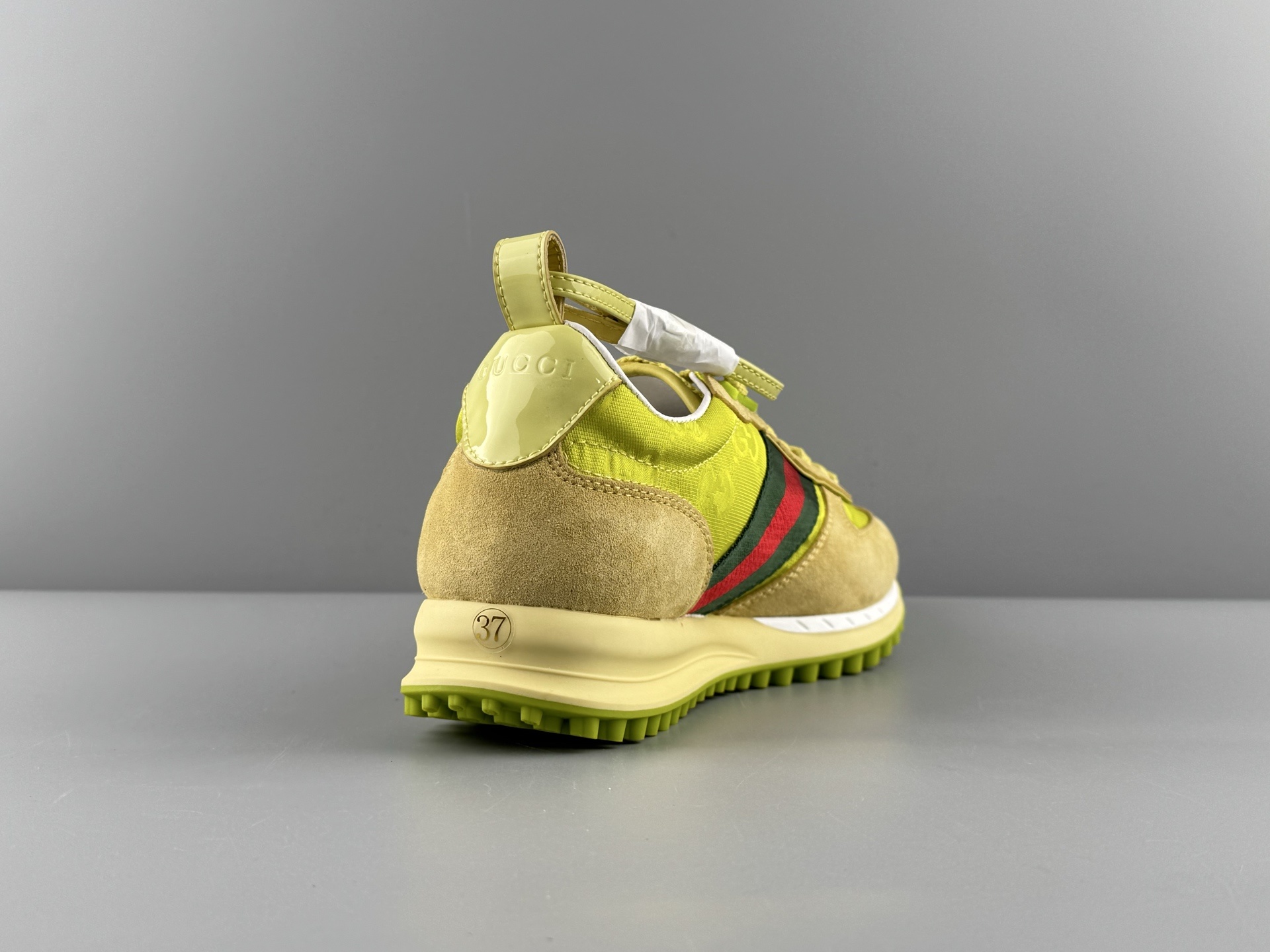 GUCCI Re-Motion Round-Toe Lace-Up Low-Top Casual Sneakers Women’s edition, designed for daily casual wear. - Image 4