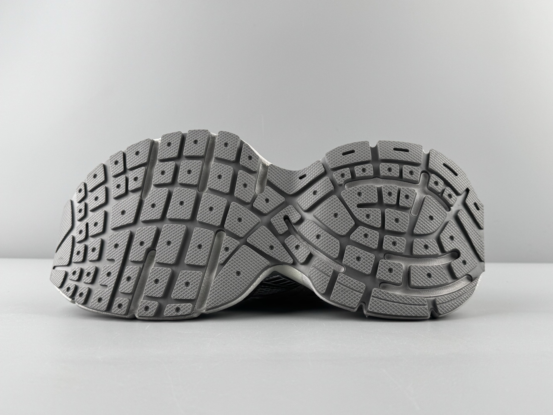 Balenciaga 3XL Dark Gray βB Buckle Lace-Upβ Sneaker XXXL β Paris Fashion House - Image 14