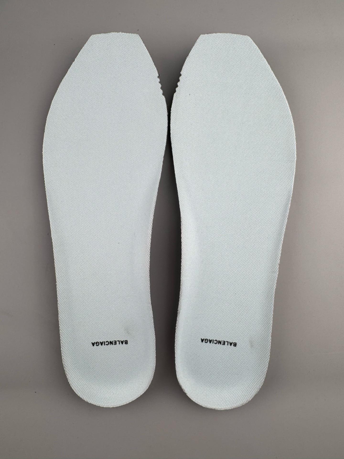 Balenciaga 3XL White & Red βB Buckle Lace-Upβ Sneaker XXXL β Paris Fashion House - Image 8