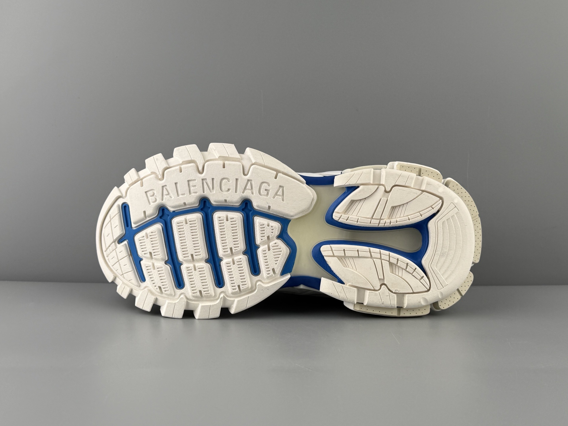 Balenciaga Track 3.0 — Paris Fashion House, Classic 3rd Generation - Image 6