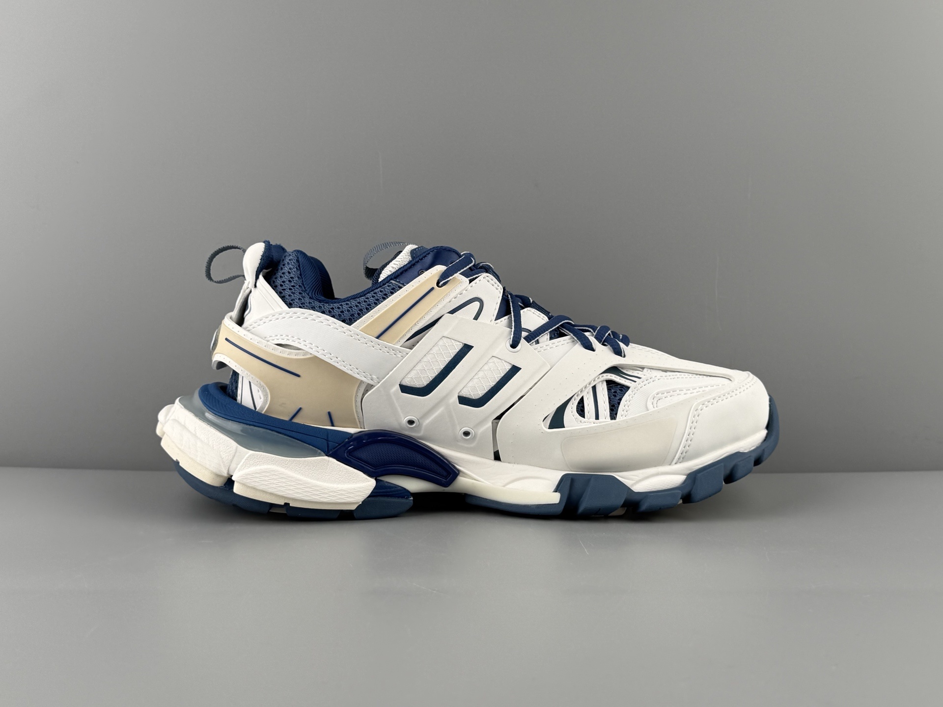 Balenciaga Track 3.0 — Paris Fashion House, Classic 3rd Generation