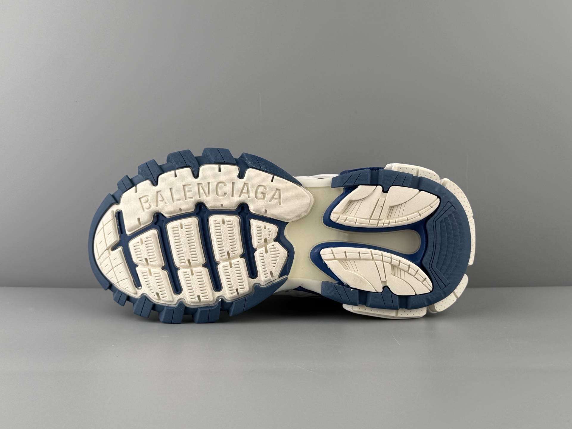 Balenciaga Track 3.0 β Paris Fashion House, Classic 3rd Generation - Image 9