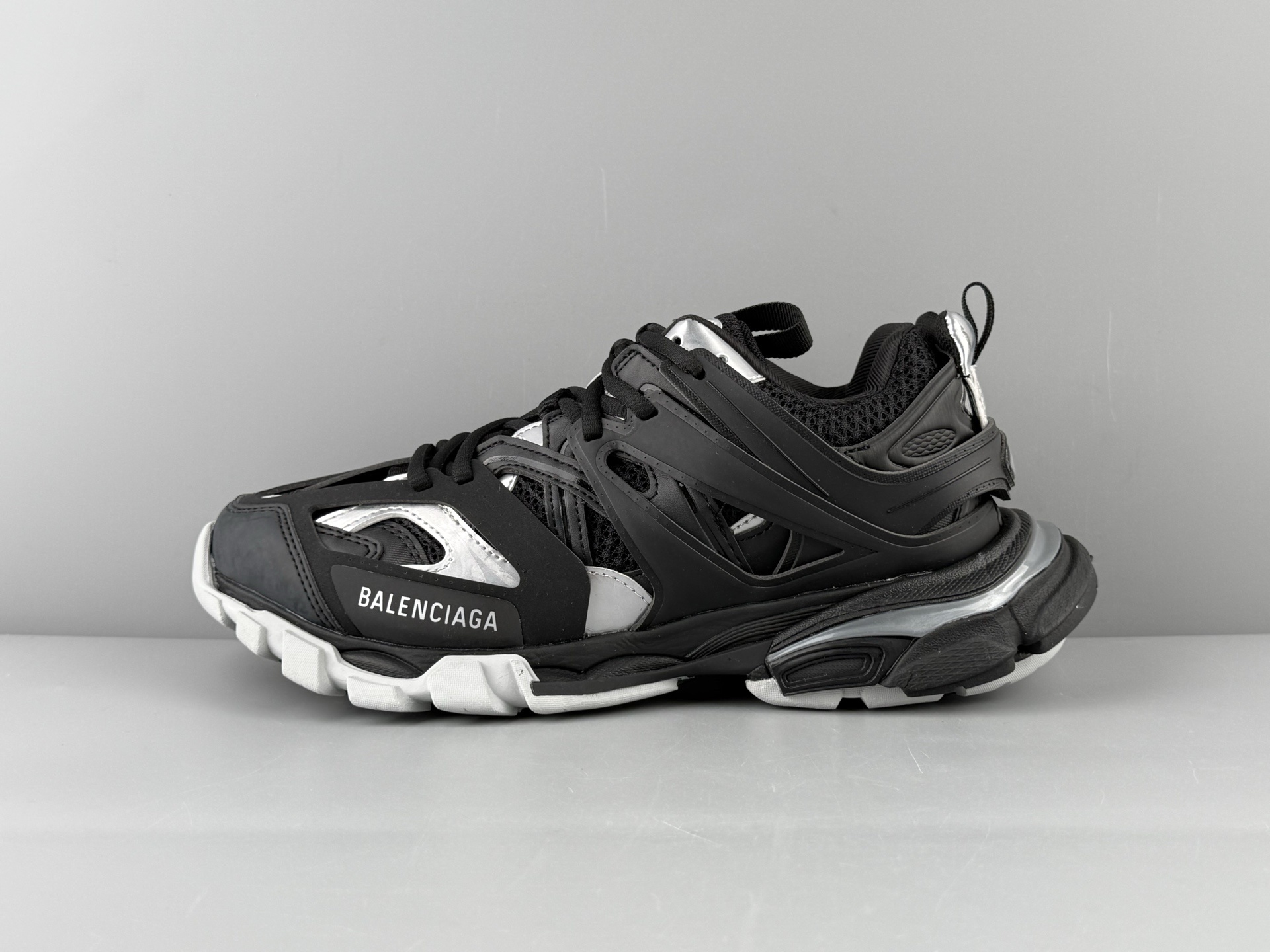 Balenciaga Track 3.0 — Paris Fashion House, Classic 3rd Generation