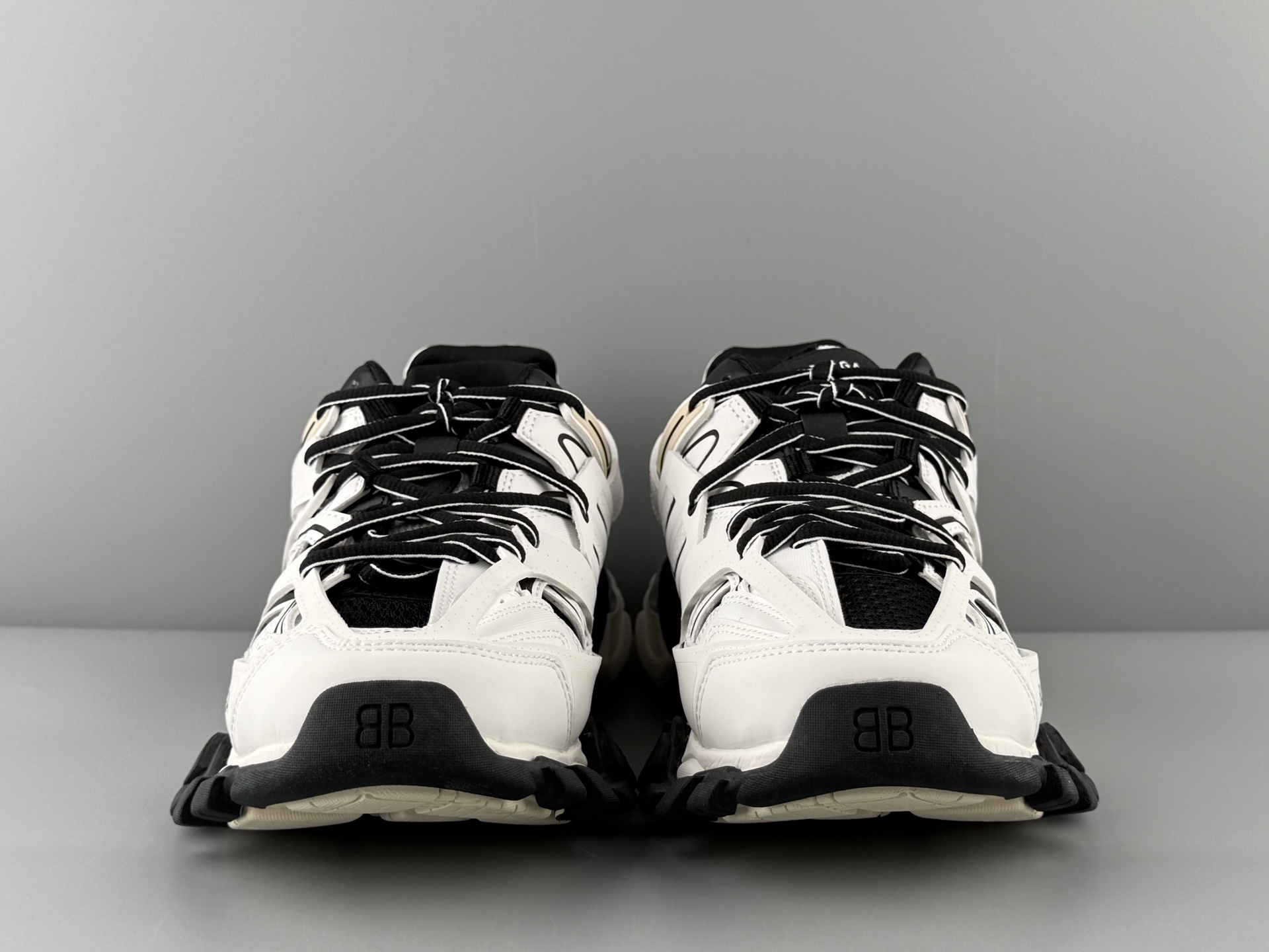 Balenciaga Track 3.0 — Paris Fashion House, Classic 3rd Generation - Image 4