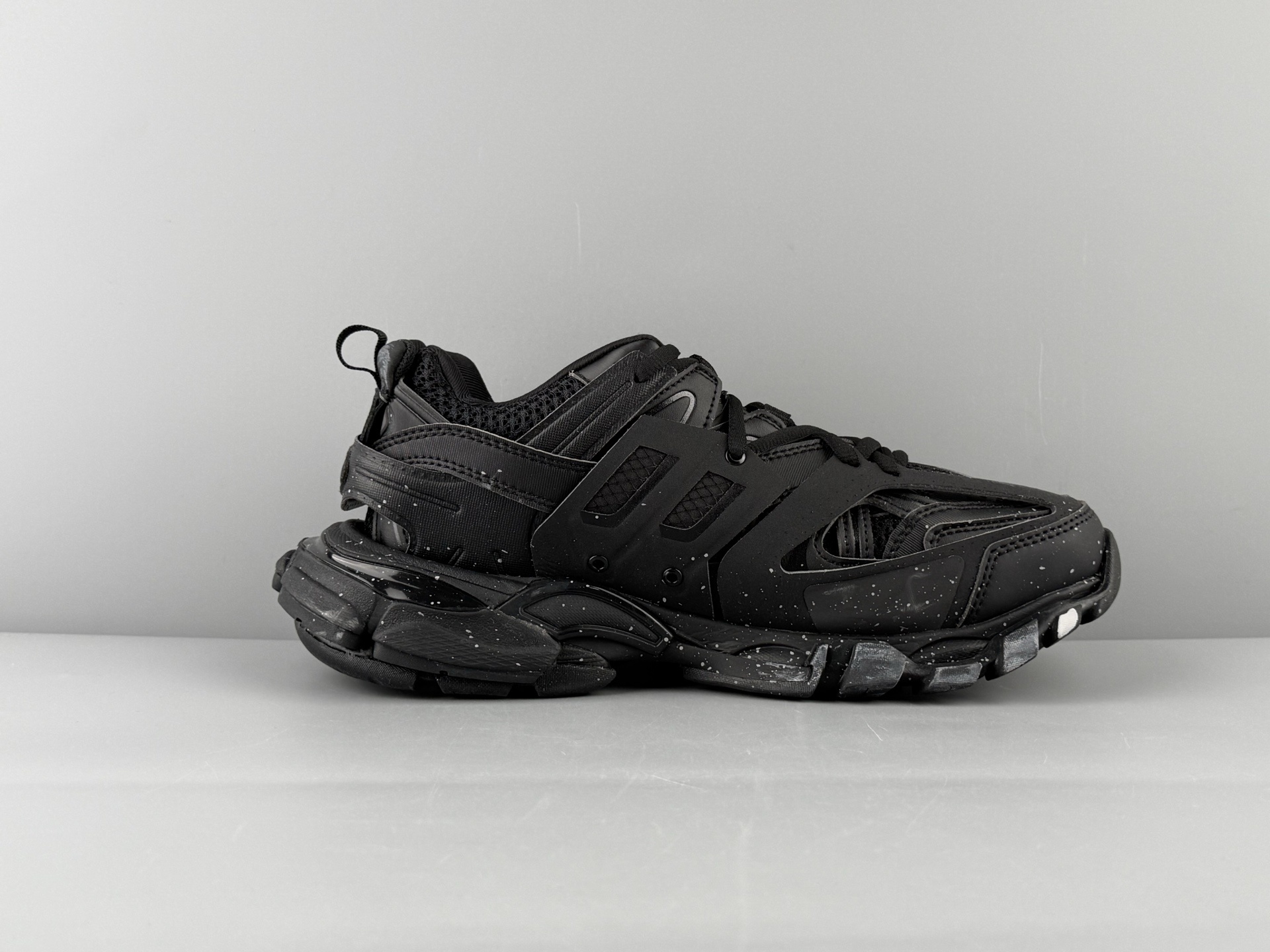 Balenciaga Track 3.0 β Paris Fashion House, Classic 3rd Generation - Image 4