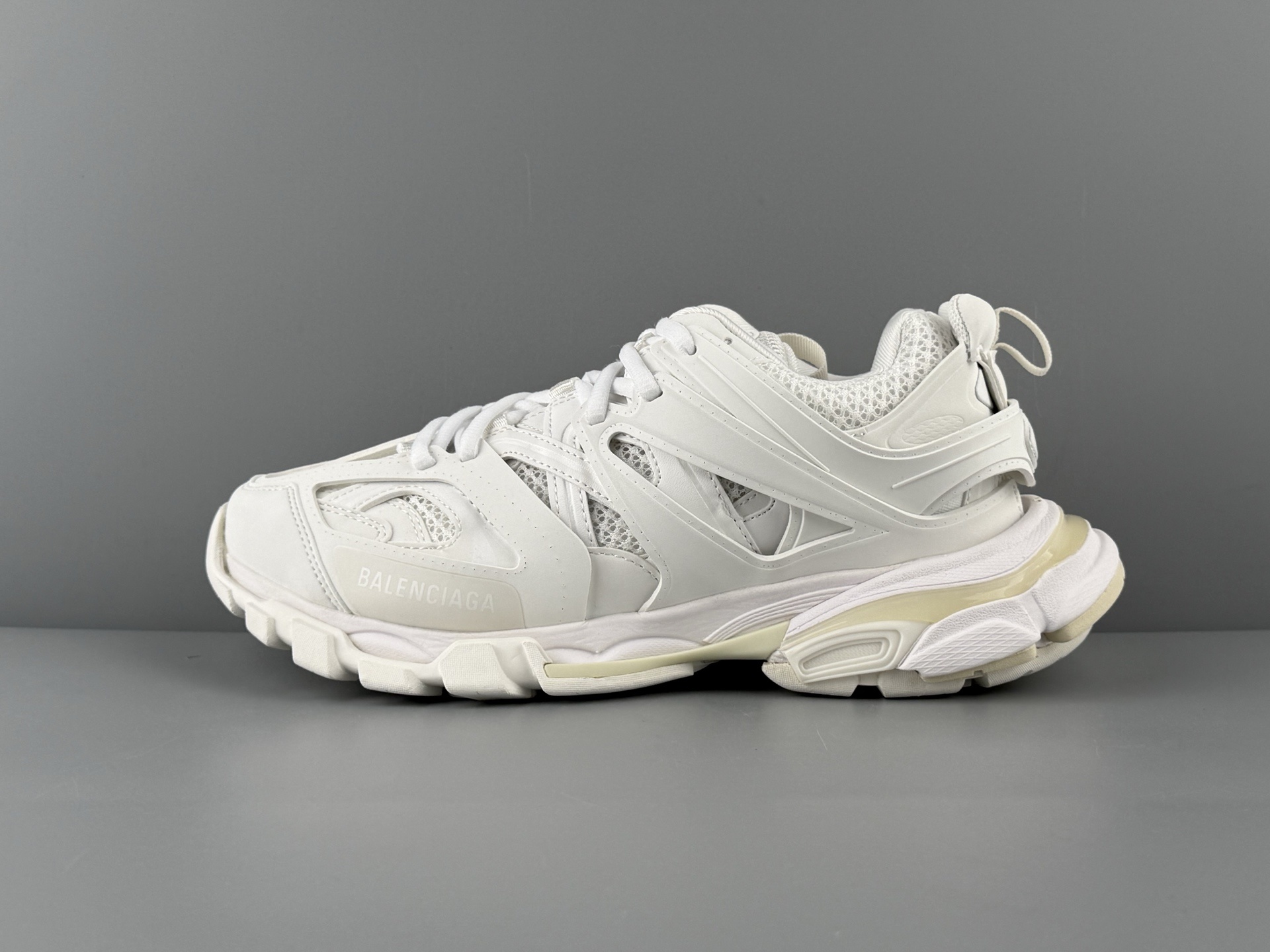 Balenciaga Track 3.0 β Paris Fashion House, Classic 3rd Generation - Image 3