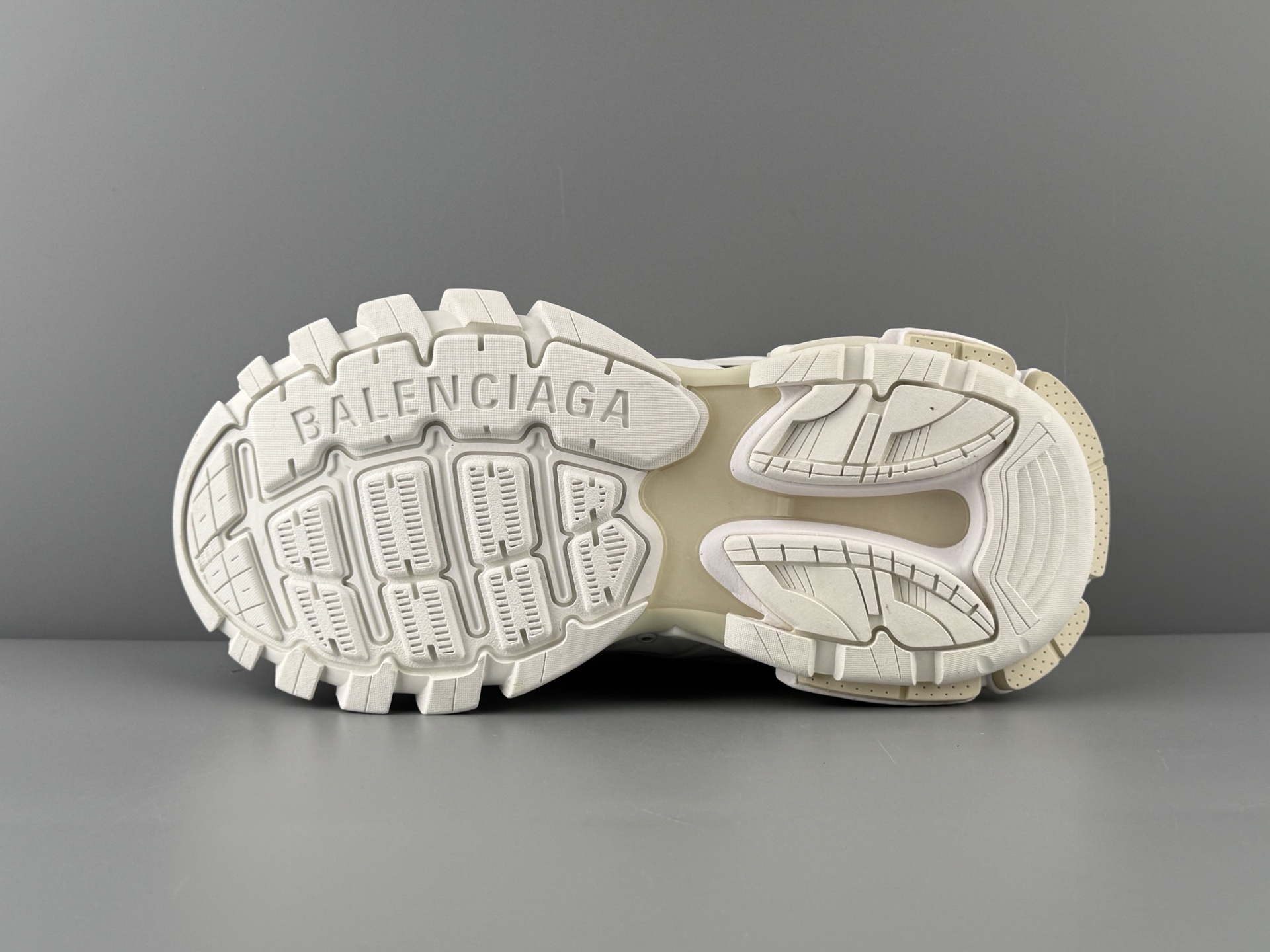 Balenciaga Track 3.0 β Paris Fashion House, Classic 3rd Generation - Image 5