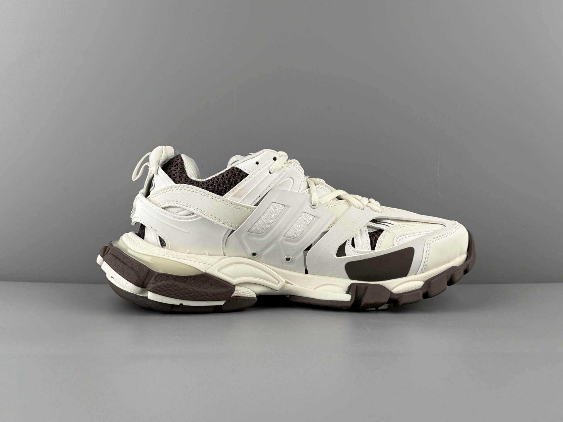 Balenciaga Track 3.0 — Paris Fashion House, Classic 3rd Generation - Image 2