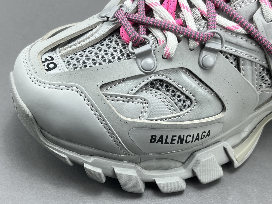 Balenciaga Track 3.0 — Paris Fashion House, Classic 3rd Generation - Image 5