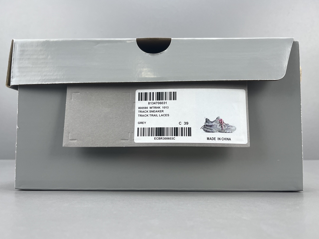 Balenciaga Track 3.0 β Paris Fashion House, Classic 3rd Generation - Image 9