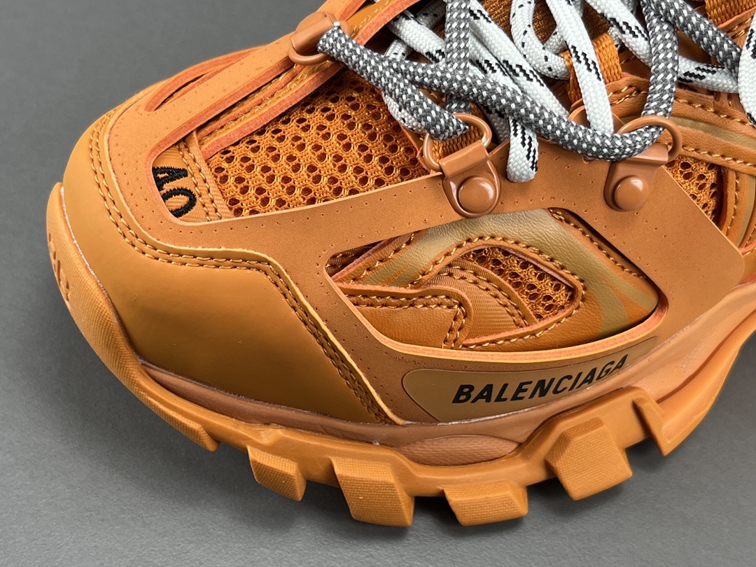 Balenciaga Track 3.0 β Paris Fashion House, Classic 3rd Generation - Image 3