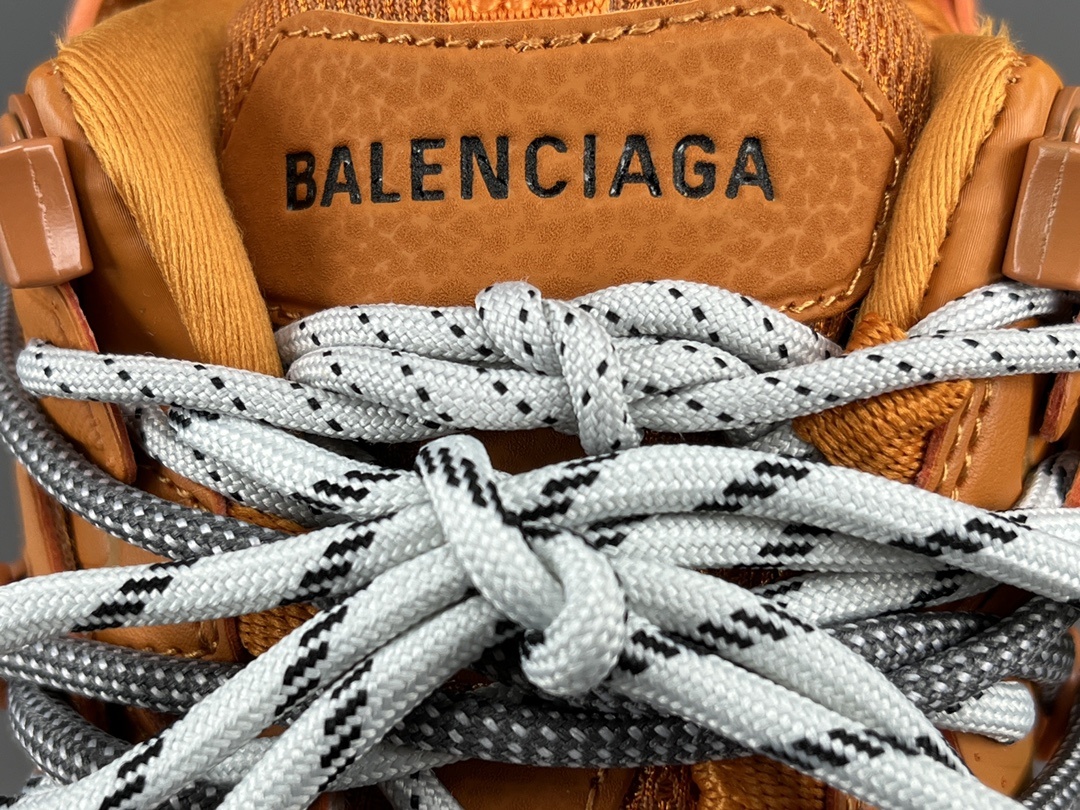 Balenciaga Track 3.0 β Paris Fashion House, Classic 3rd Generation - Image 6