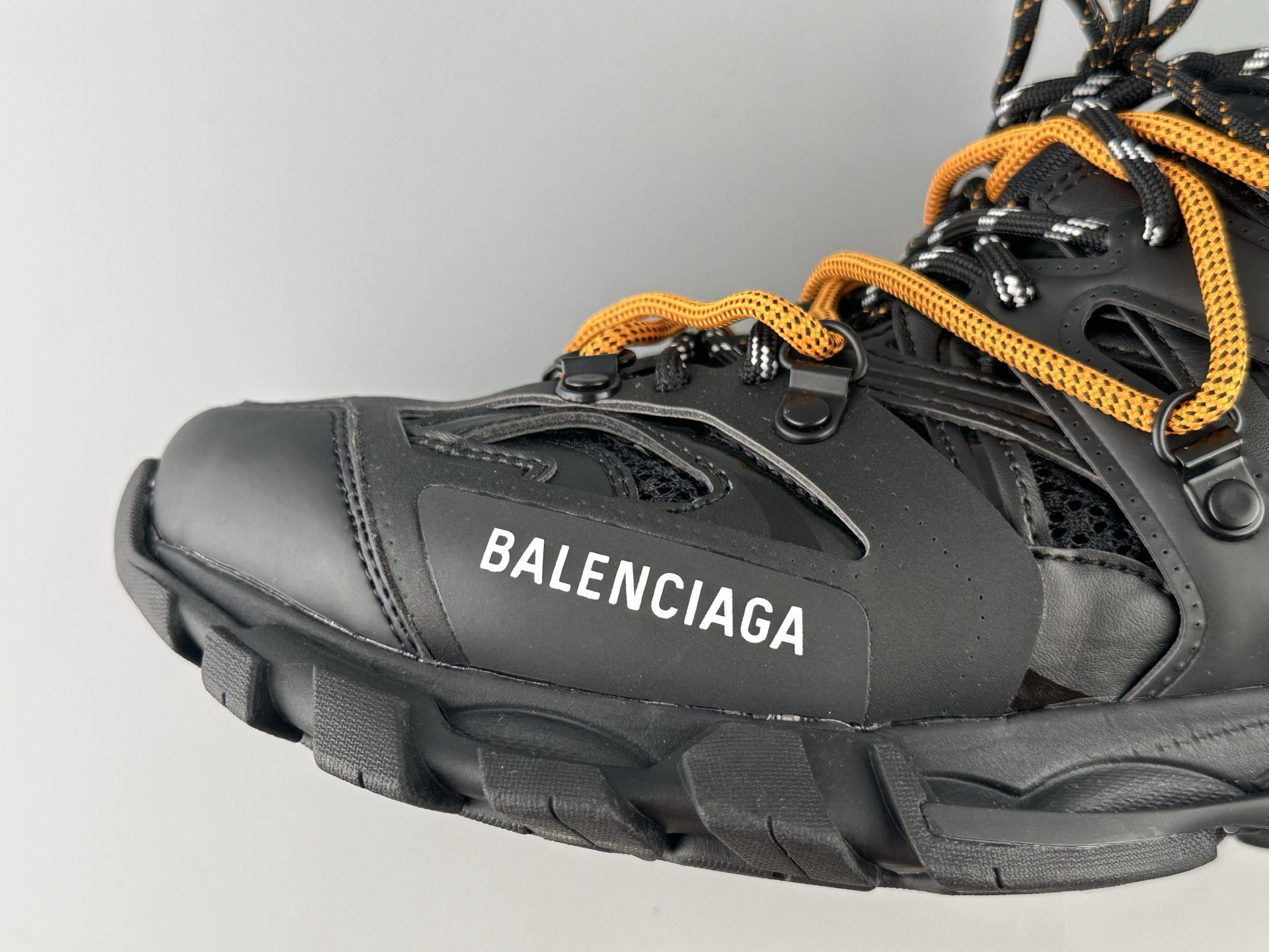 Balenciaga Track 3.0 β Paris Fashion House, Classic 3rd Generation - Image 3