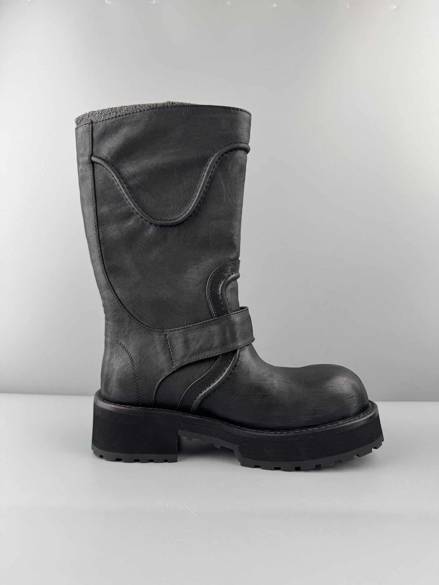 Balenciaga Venom Mid-Top Boots β Paris Fashion House Material: Premium calfskin leather - Image 21