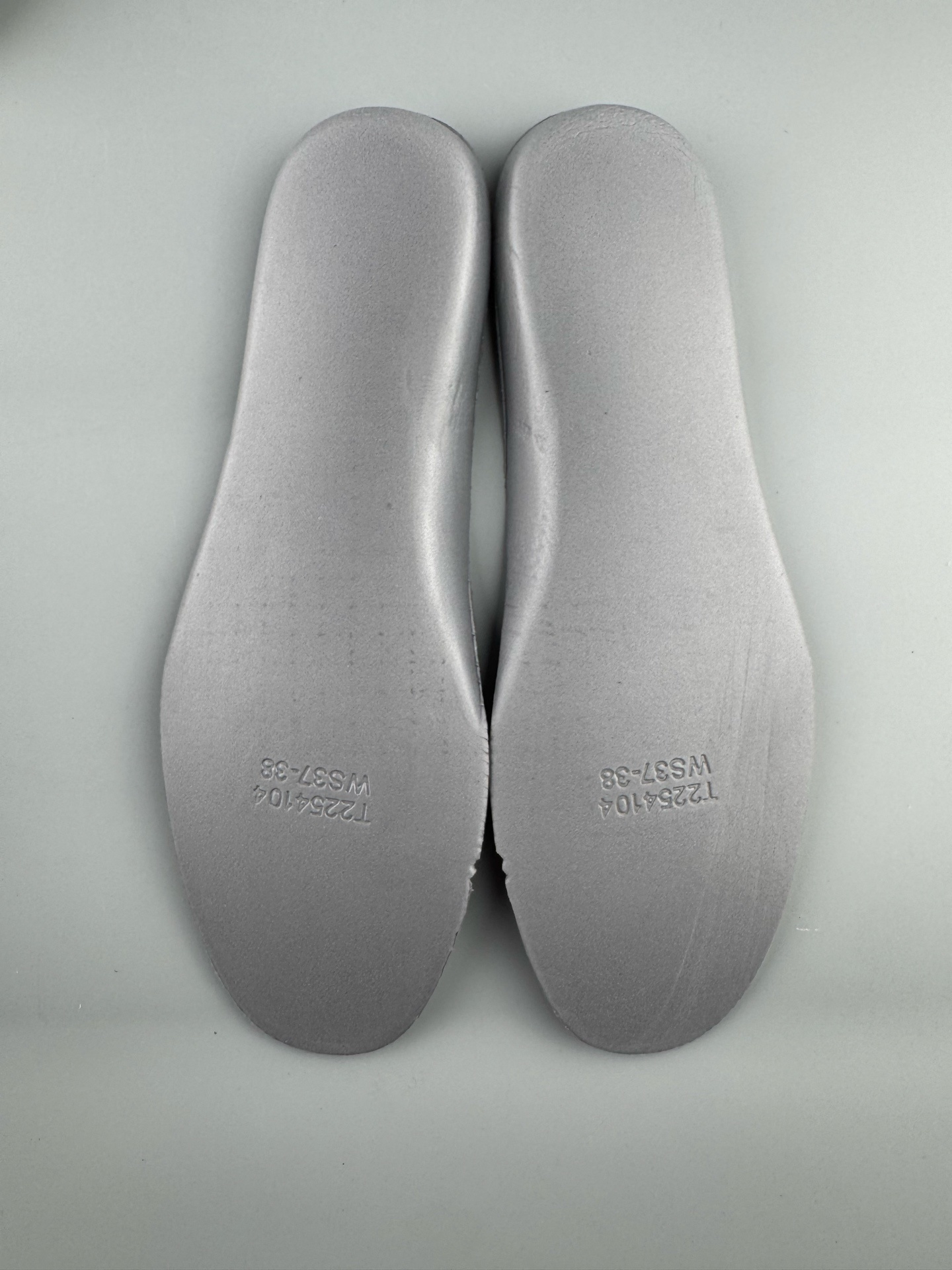 Reseller-Level Version, Distinct from Ordinary Market Stock! Balenciaga HAMPTONS WORN-OUT β Paris Fashion House - Image 6