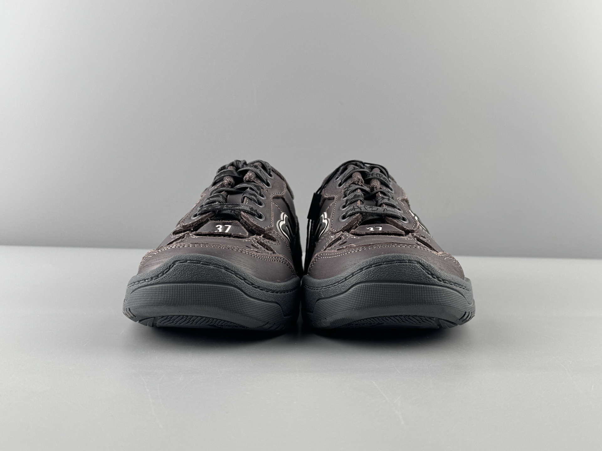Reseller-Level Version, Distinct from Ordinary Market Stock! Balenciaga HAMPTONS WORN-OUT β Paris Fashion House - Image 19