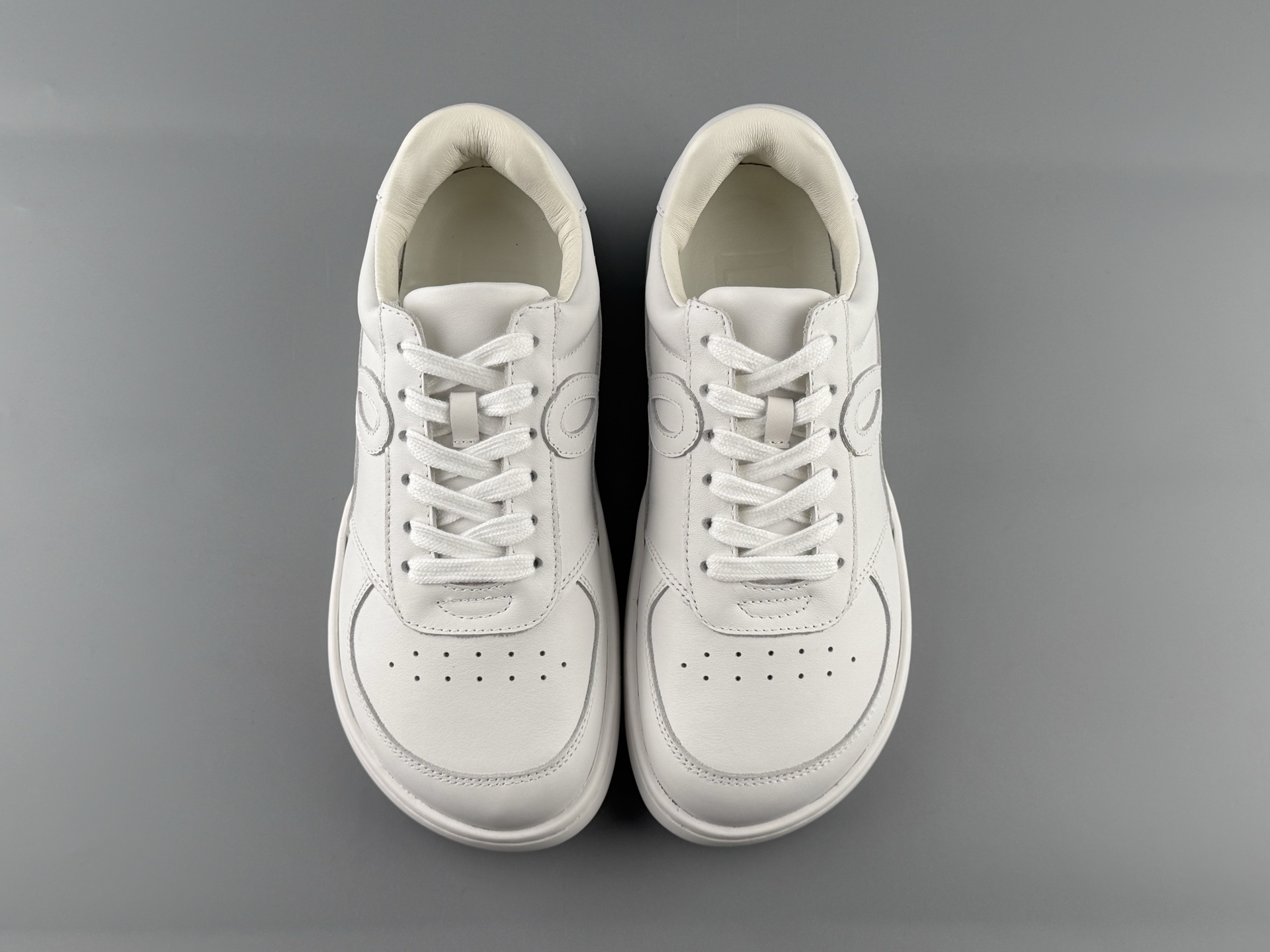 LOEWE Jambo Low-Top Sneakers Material: Premium cow leather Style: Flat, lace-up, low-top casual sneaker - Image 8