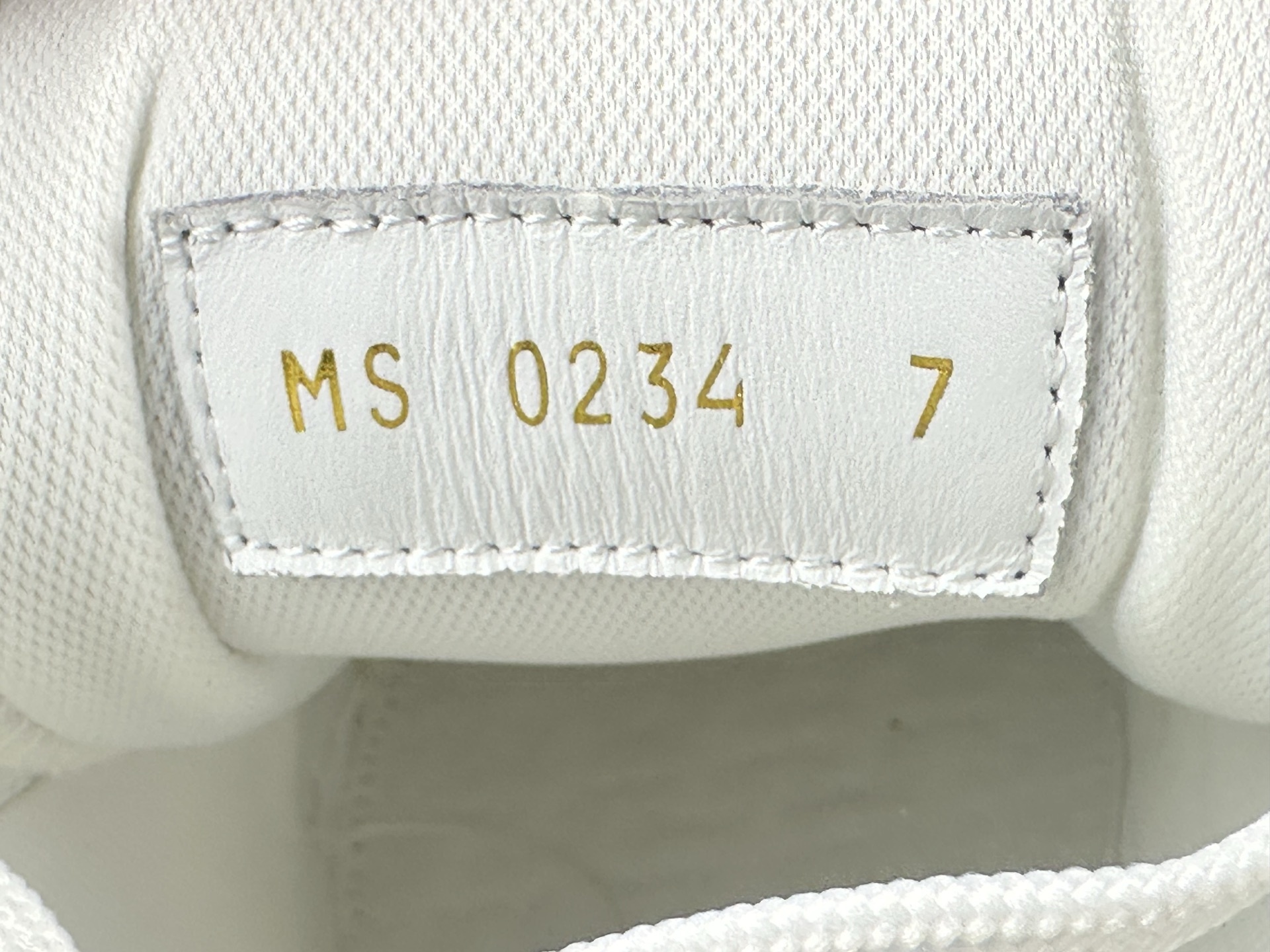 Louis Vuitton Trainer “Khaki Denim” (2025 Latest Version) Independently molded TPU drip plastic components Refined last shape through multiple manual adjustments Crafted with top-tier materials for the outsole Exceptional attention to detail — 99% accurate to the original - Image 5