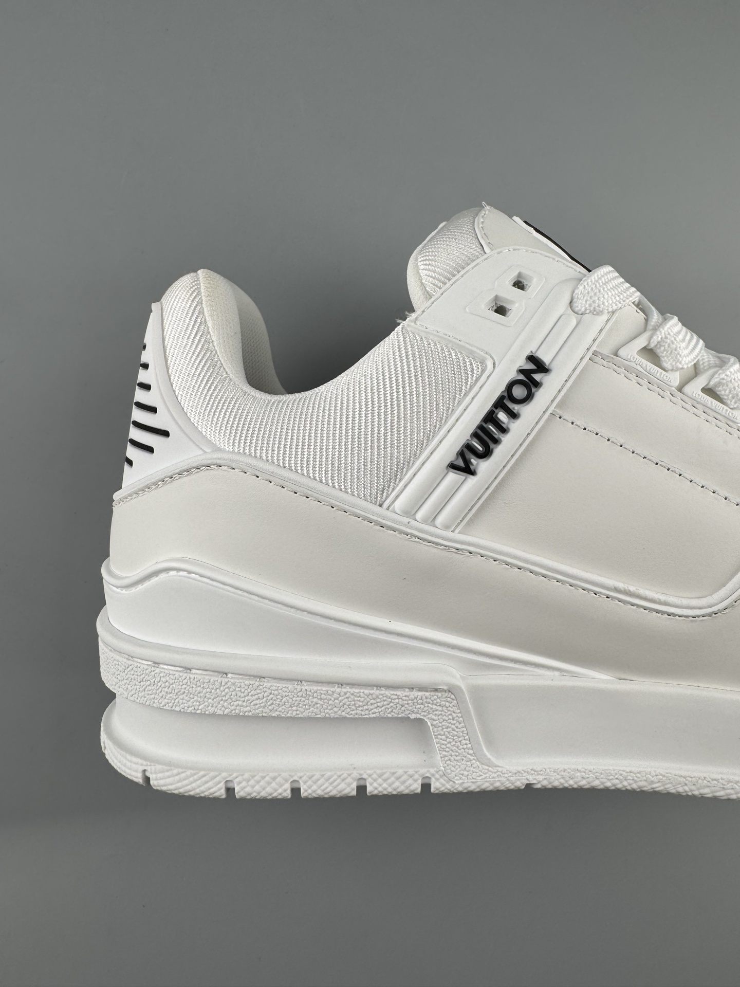 LV Trainer x NIGO Collaboration “Pure White Classic” 2025 Latest Edition Brand-new embossed leather design Crafted using premium-grade materials for exceptional durability Independently developed TPU drip-mold for a precise - Image 7