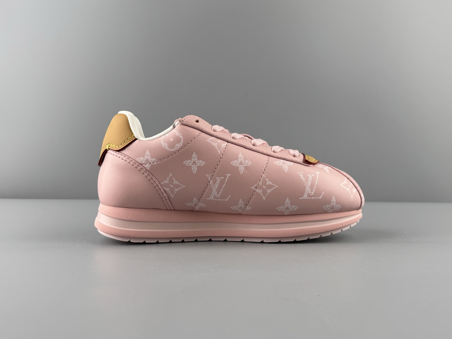 LOUIS VUITTON x Nigo Collaboration – Buttersoft FW25 (Women’s Edition) Crafted from premium cowhide and lambskin leather, this low-top lifestyle sneaker features a rounded toe and lace-up design. - Image 5