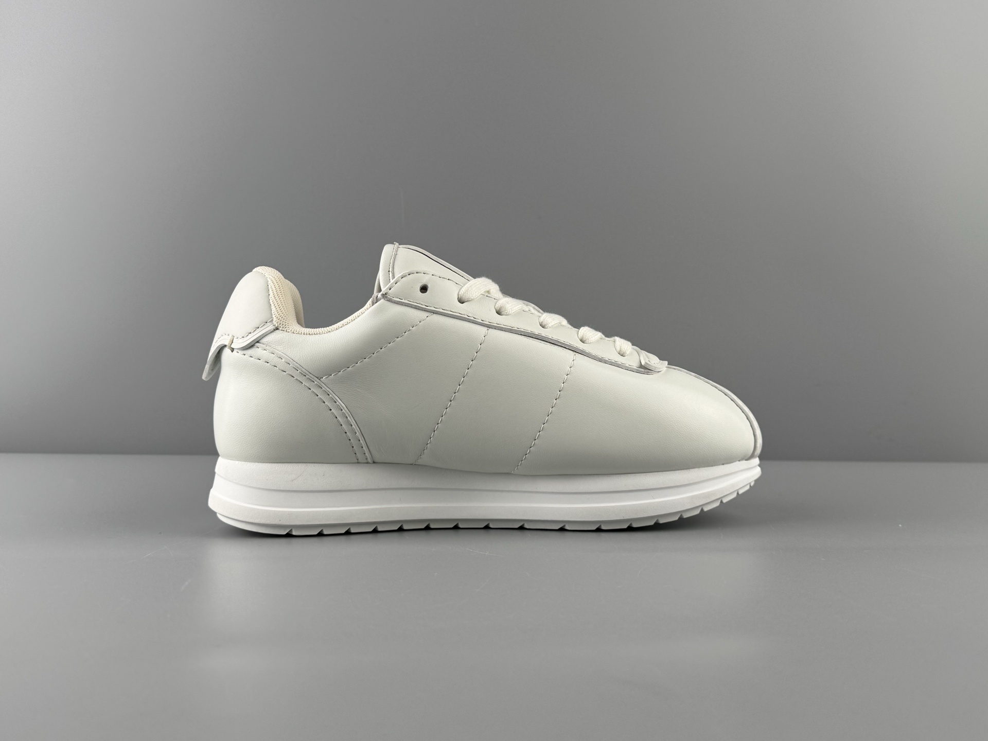ChatGPT said: LOUIS VUITTON x Nigo Collaboration β Buttersoft FW25 Unisex Low-Top Casual Sneakers - Image 3